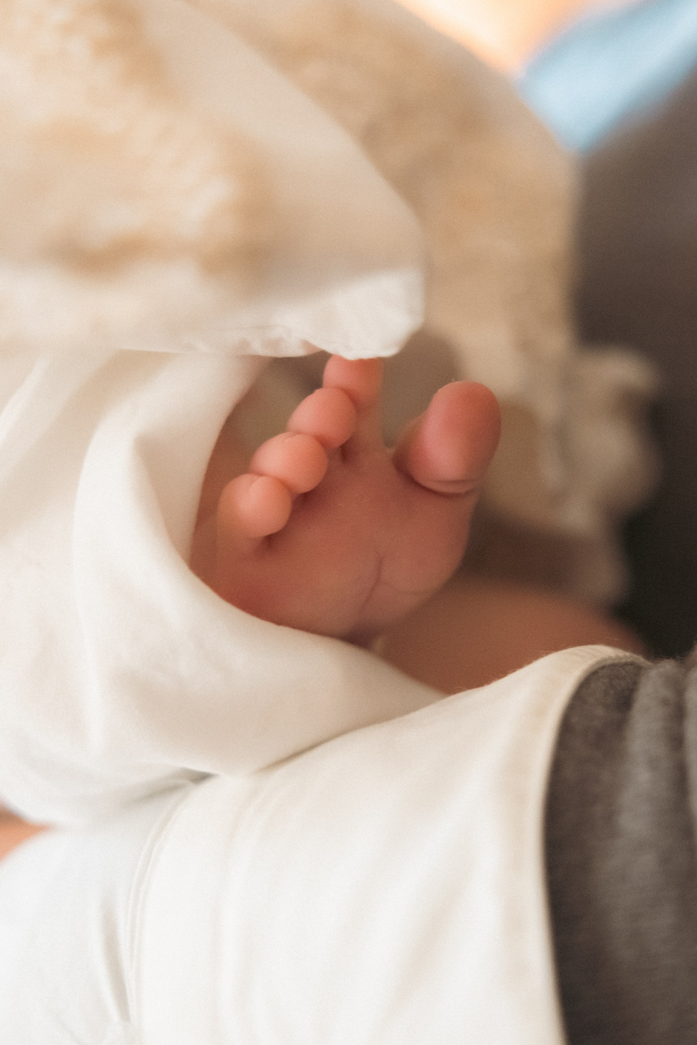 Крещение Михаила. Собор Всемилостивого Спаса Скорбященского монастыря. Фотограф на роды в Москве. Фото и видео родов. Фотопроект «Продолжение рода»