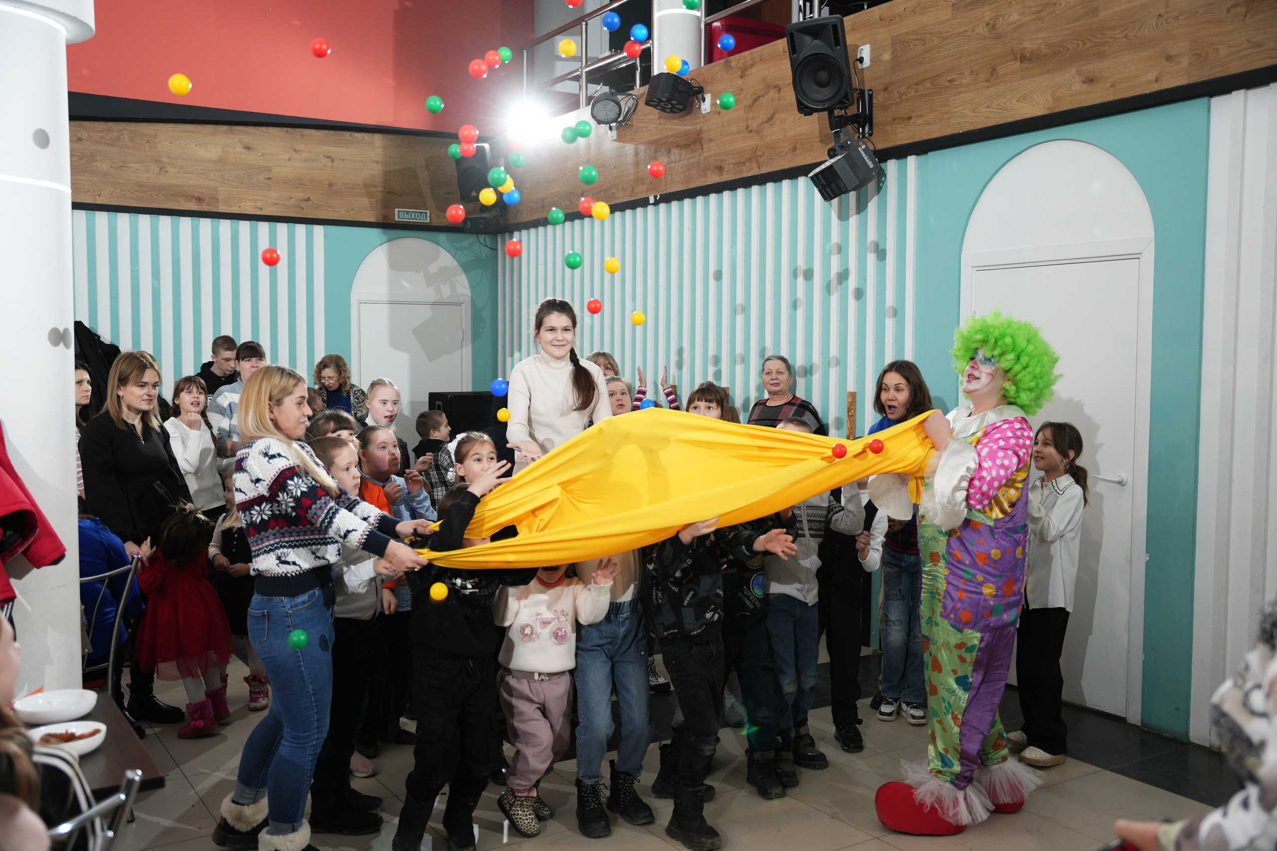 «Ты в этом мире не один " социально благотворительное мероприятие. Ольга Плаксина фотограф в Саратове