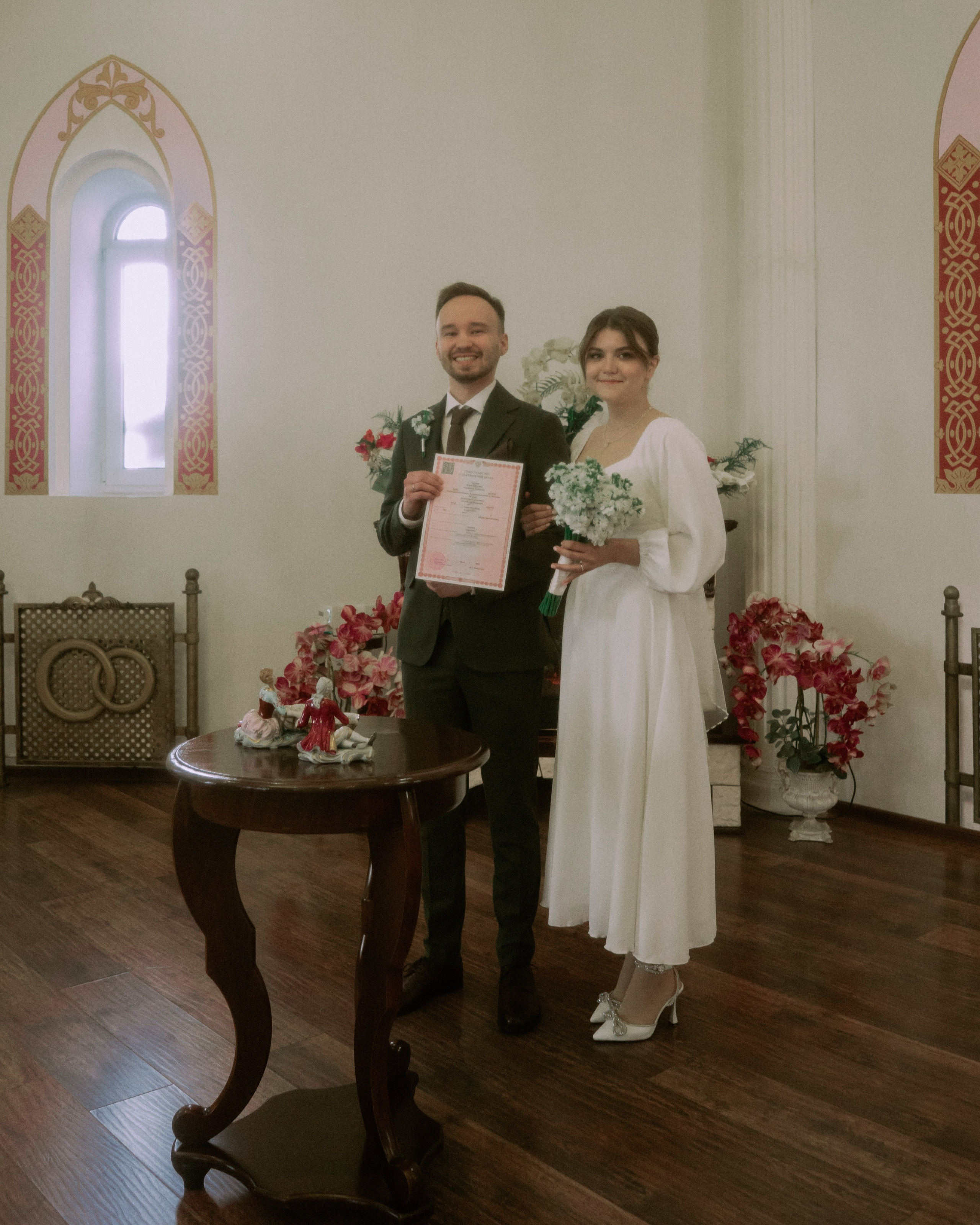 Москва как декорация любви — свадебная фотосессия в городе и на природе. Свадебный фотограф в Санкт-Петербурге Миша Репина