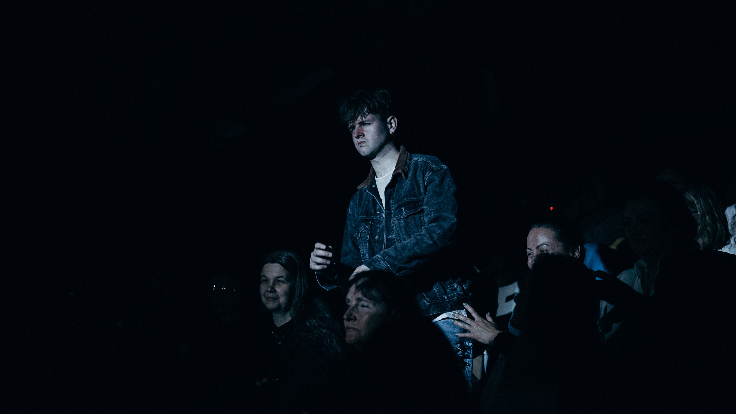 Клей. Спектакль. Профессиональный фотограф в Санкт-Петербурге Александр Волосенцев