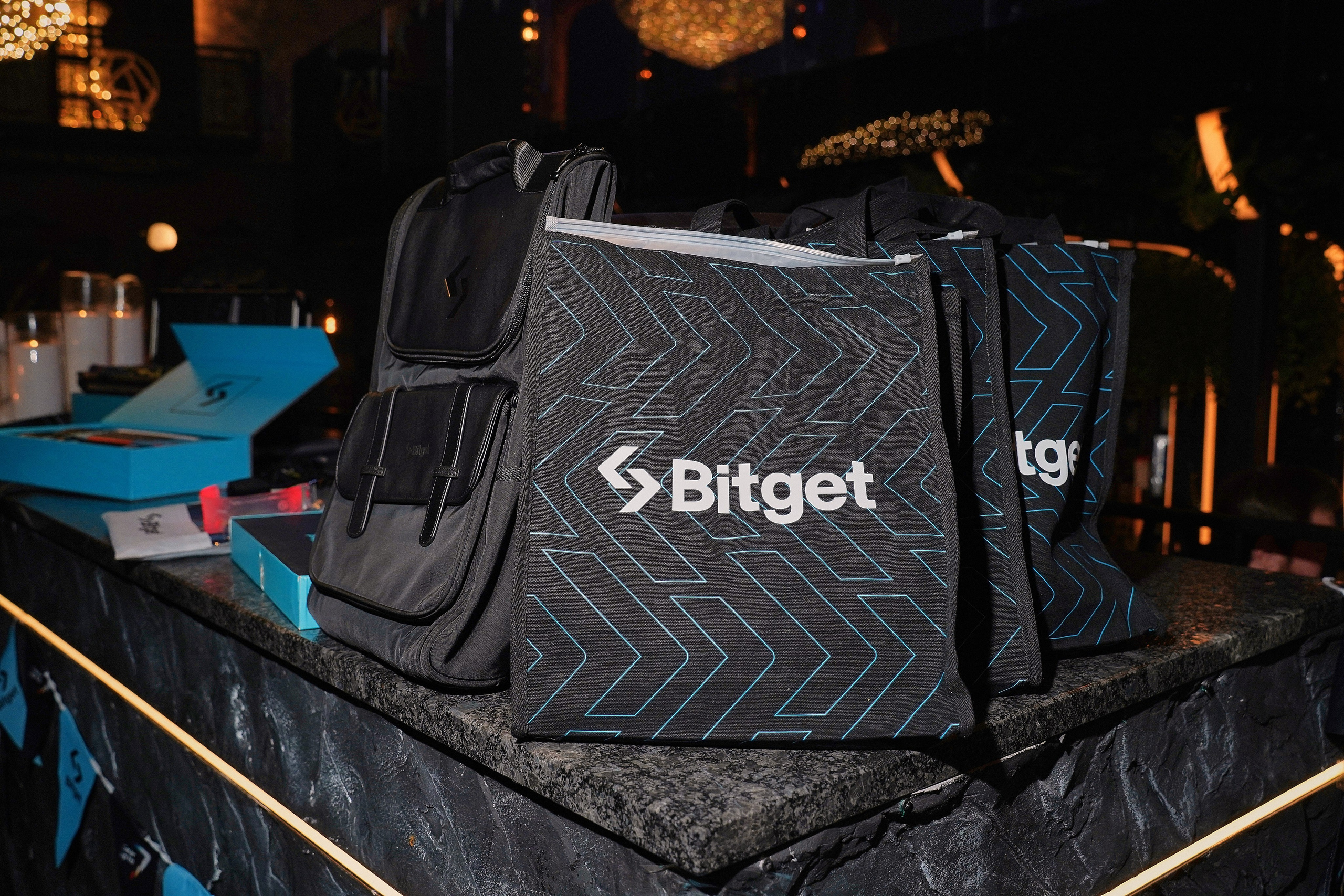 Bitget. Фотограф