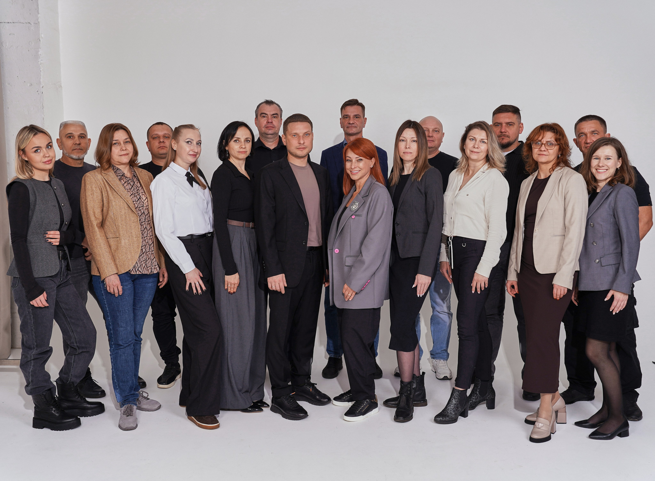 LEO COMPANY. Фотограф