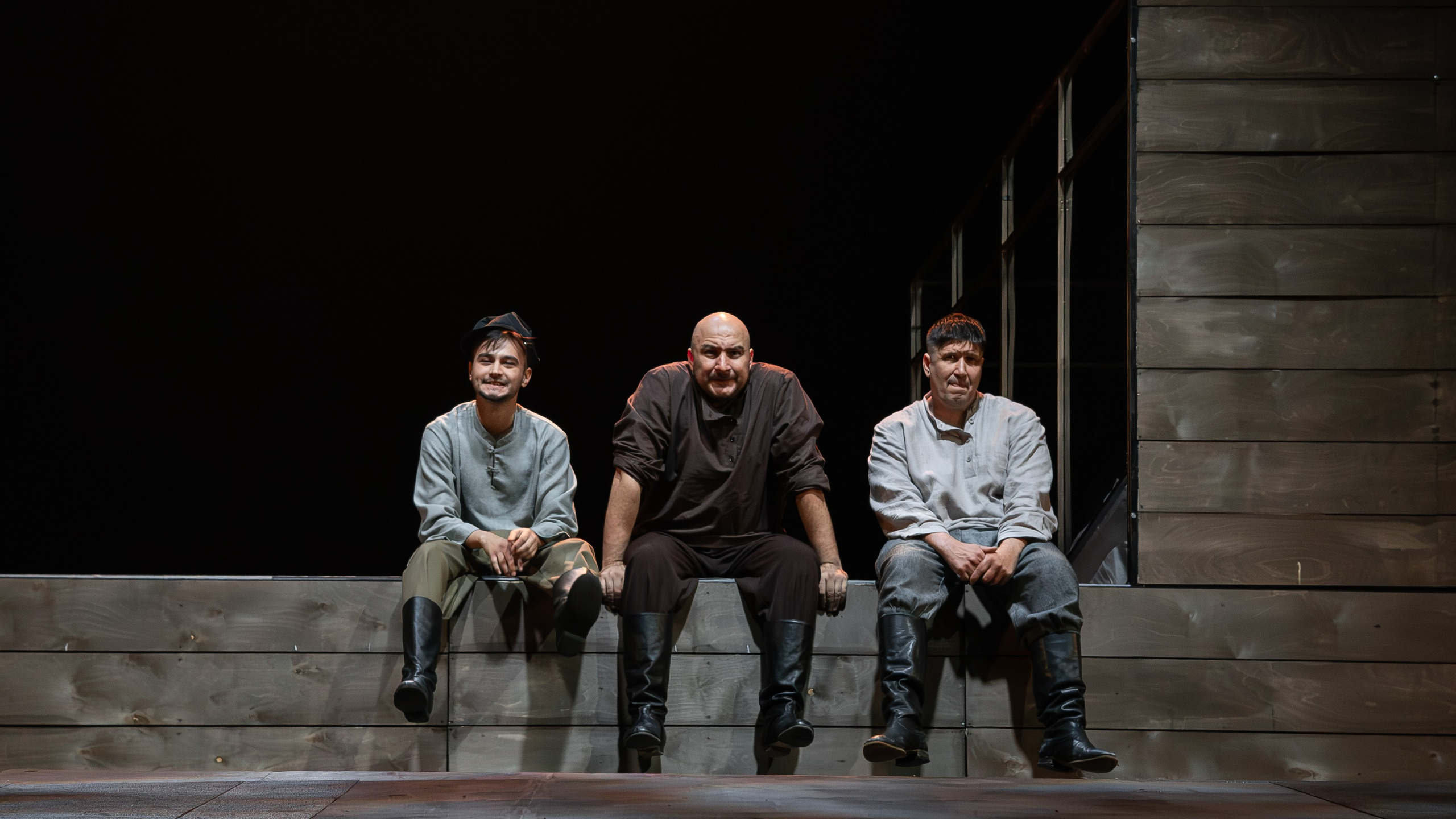 Астраханский Драматический Театр «Леди Макбет». Фотограф Марк Файзулин