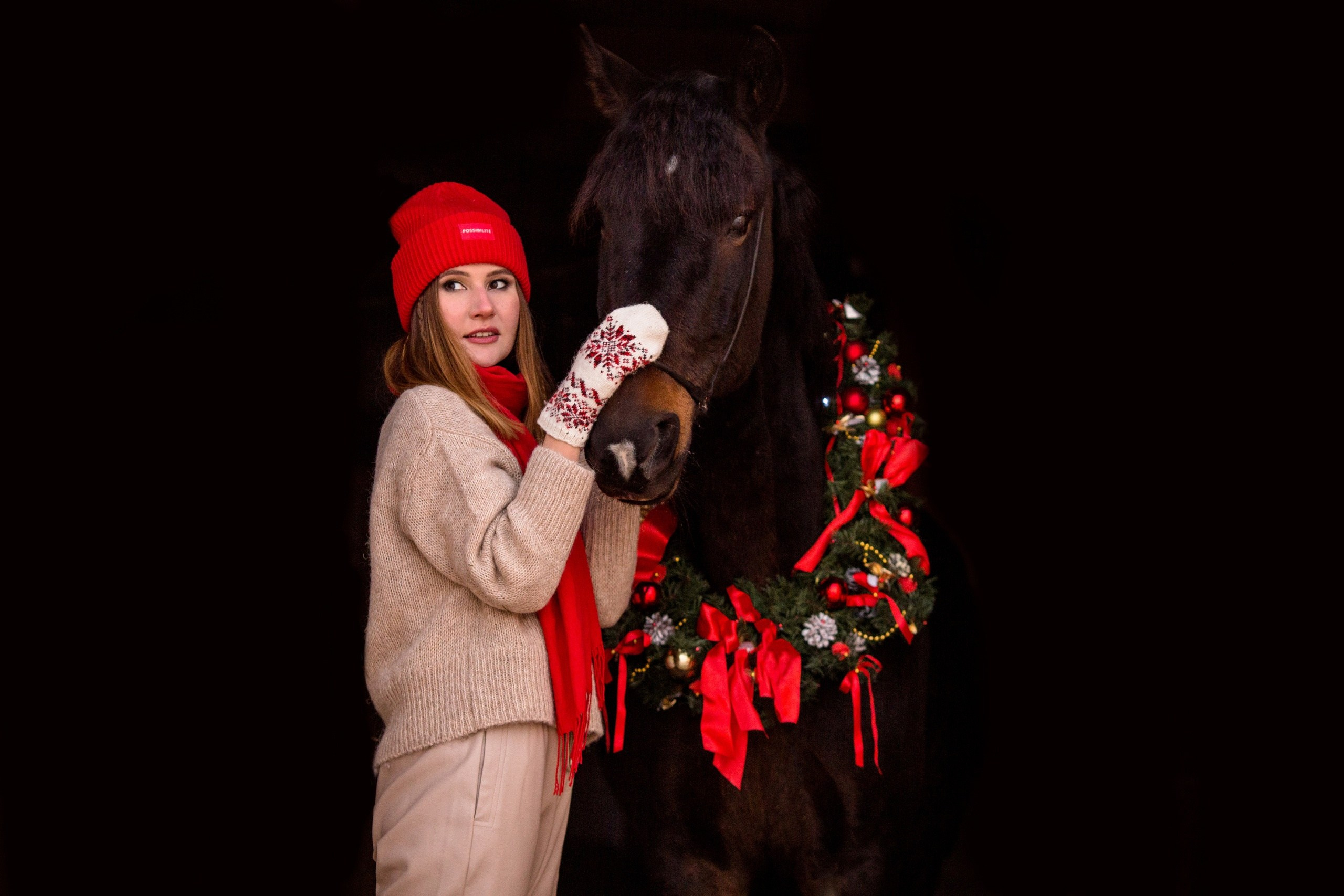 Новогодняя фотосессия с лошадью в Архангельске
