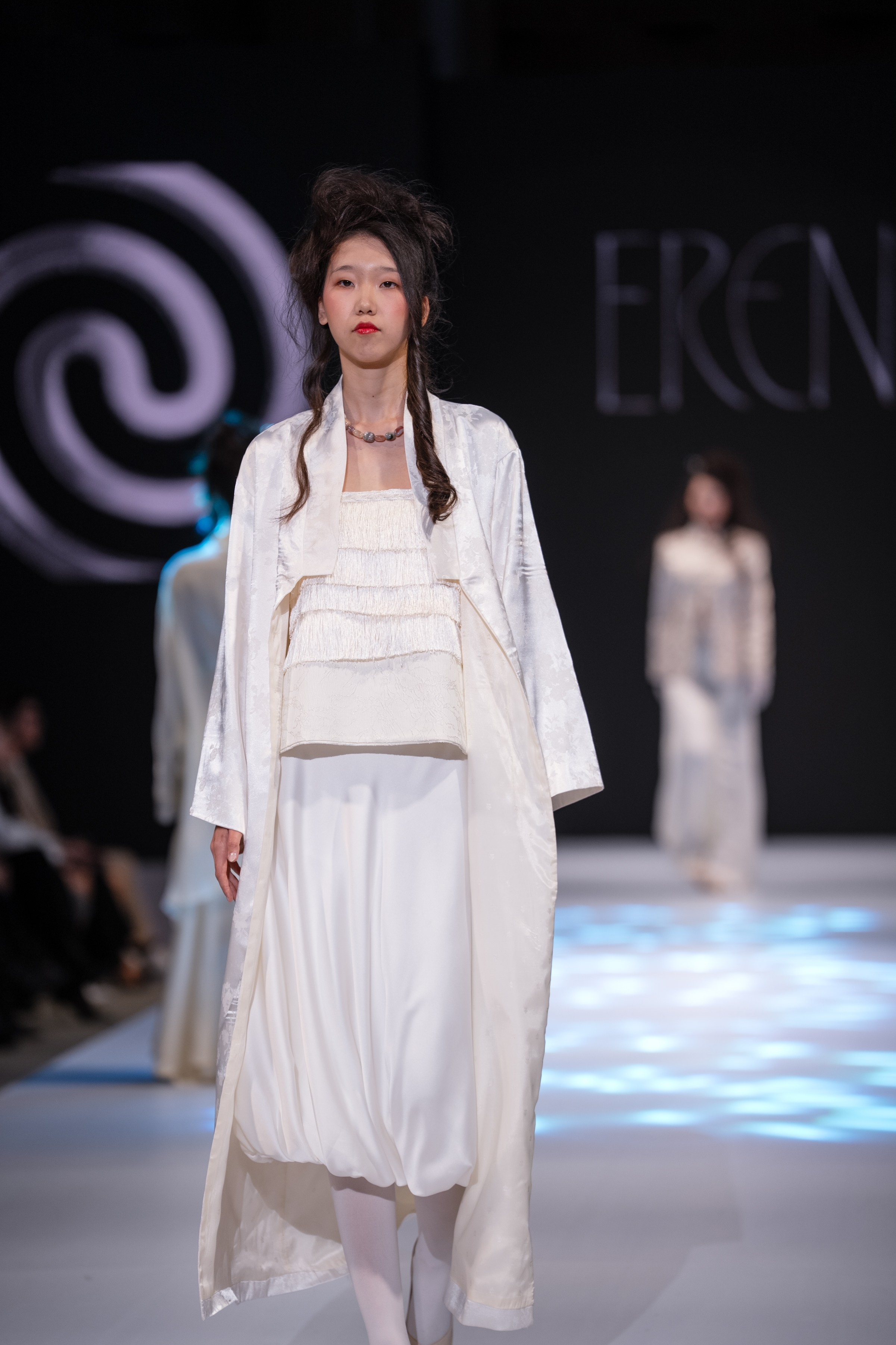 EURASIAN FASHION WEEK Eren. Сайт Алматинского НЮ АРТ, будуар и фэшн фотографа Дениса Карпенко