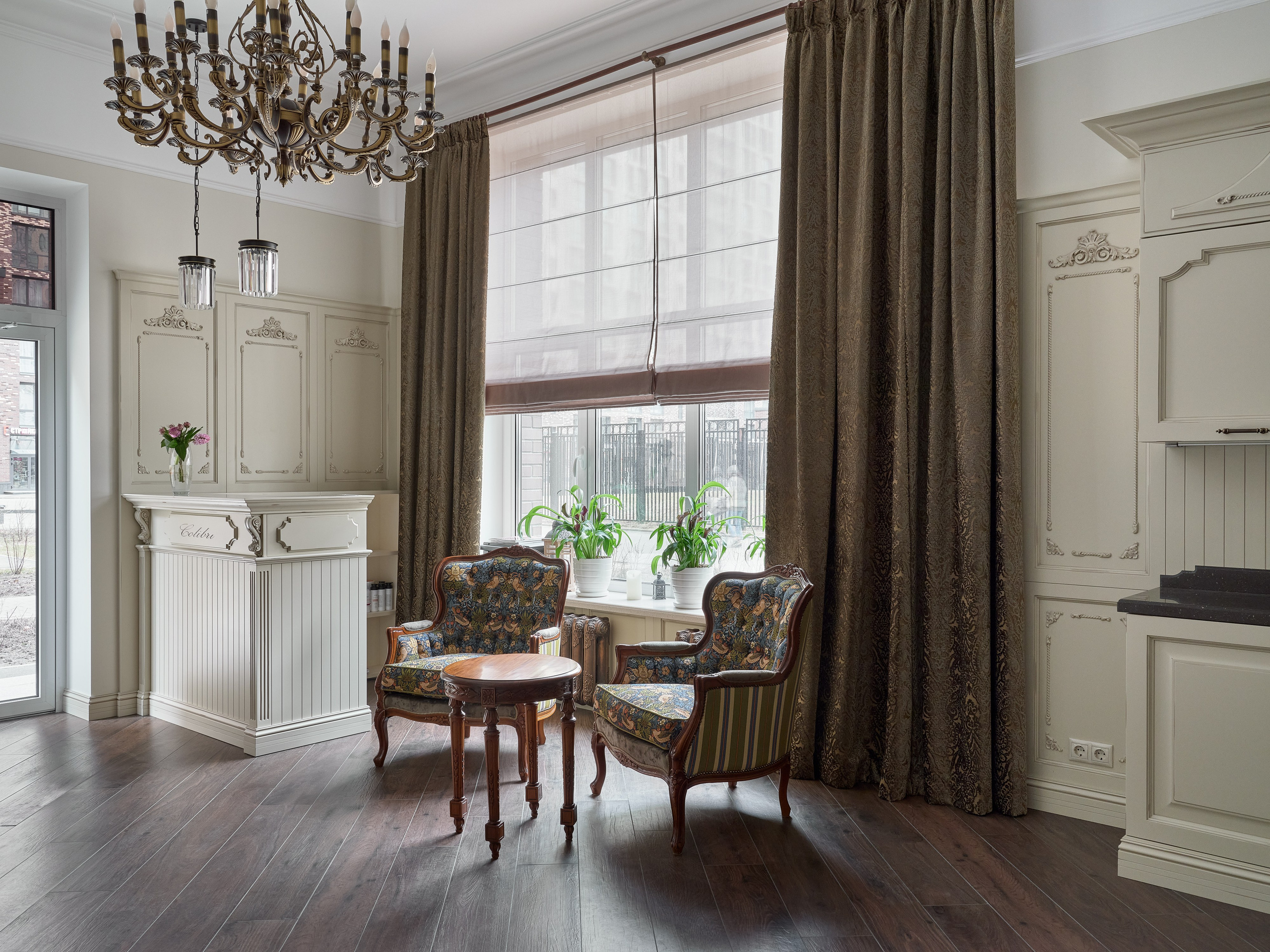 Салон красоты в классическом стиле. Фотограф Наталья Вершинина