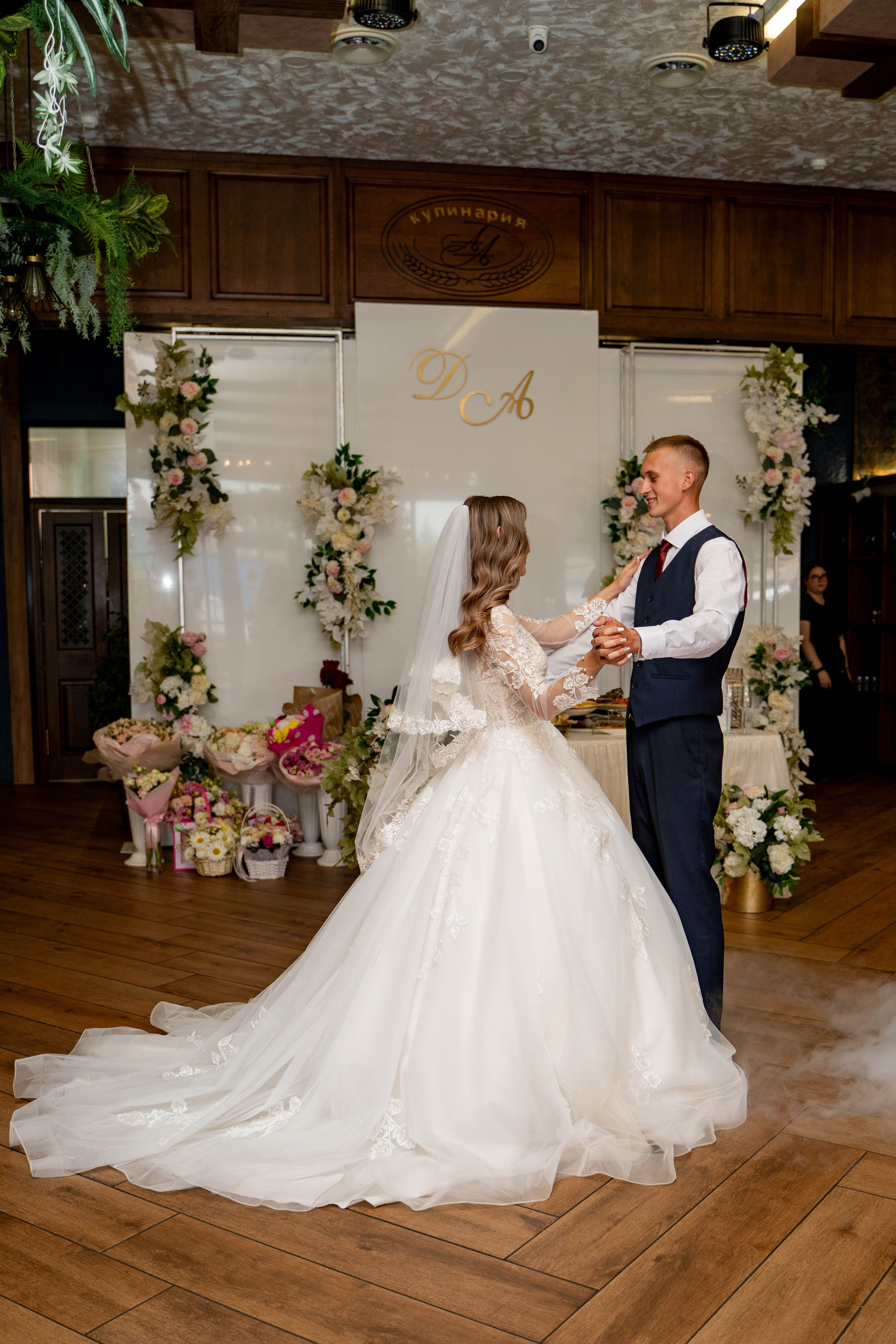 Данил и Анастасия. Видеосьемка, фотосьемка свадеб, юбилеев, утренников в Краснодарском кр