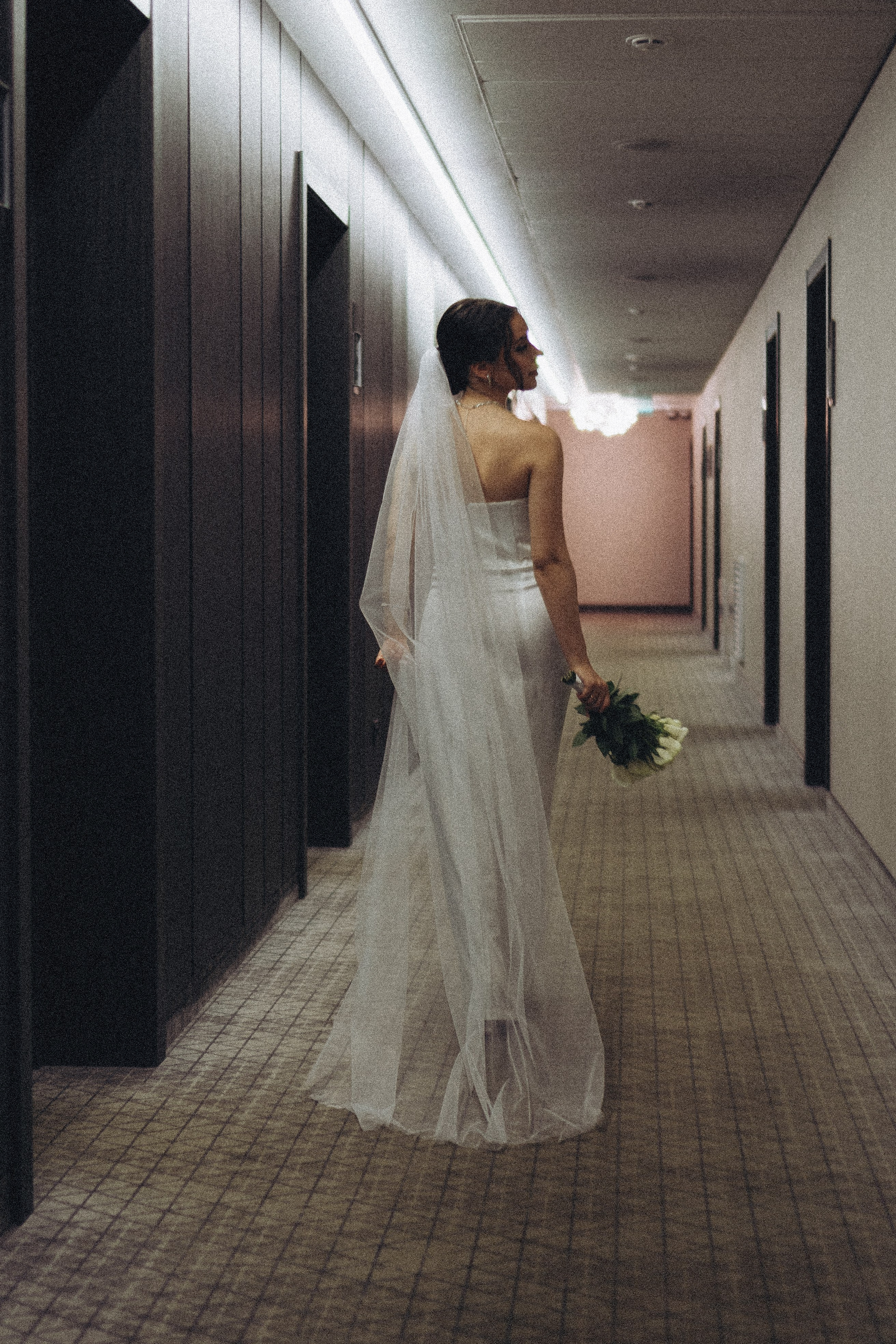 СВАДЕБНАЯ СЬЕМКА СБОРОВ ЖЕНИХА И НЕВЕСТЫ В ОТЕЛЕ И ТАКЖЕ ФОТОСЕССИИЯ В ОТЕЛЕЕ МЕГАПОЛИС БРЯНСК. Профессиональный фотограф, Санкт-Петербург — Виктория Богомолова