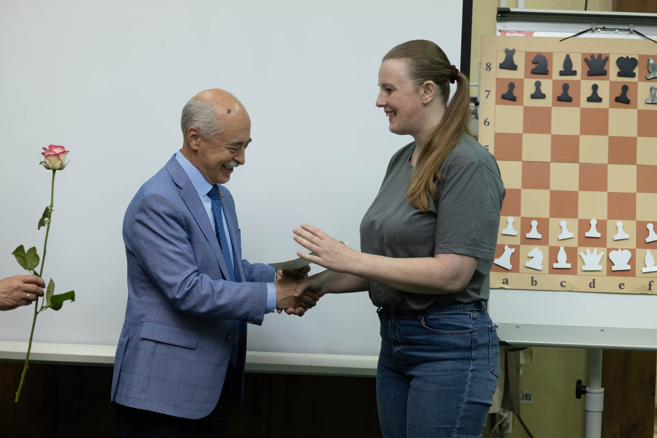 Награждение шахматной федерации