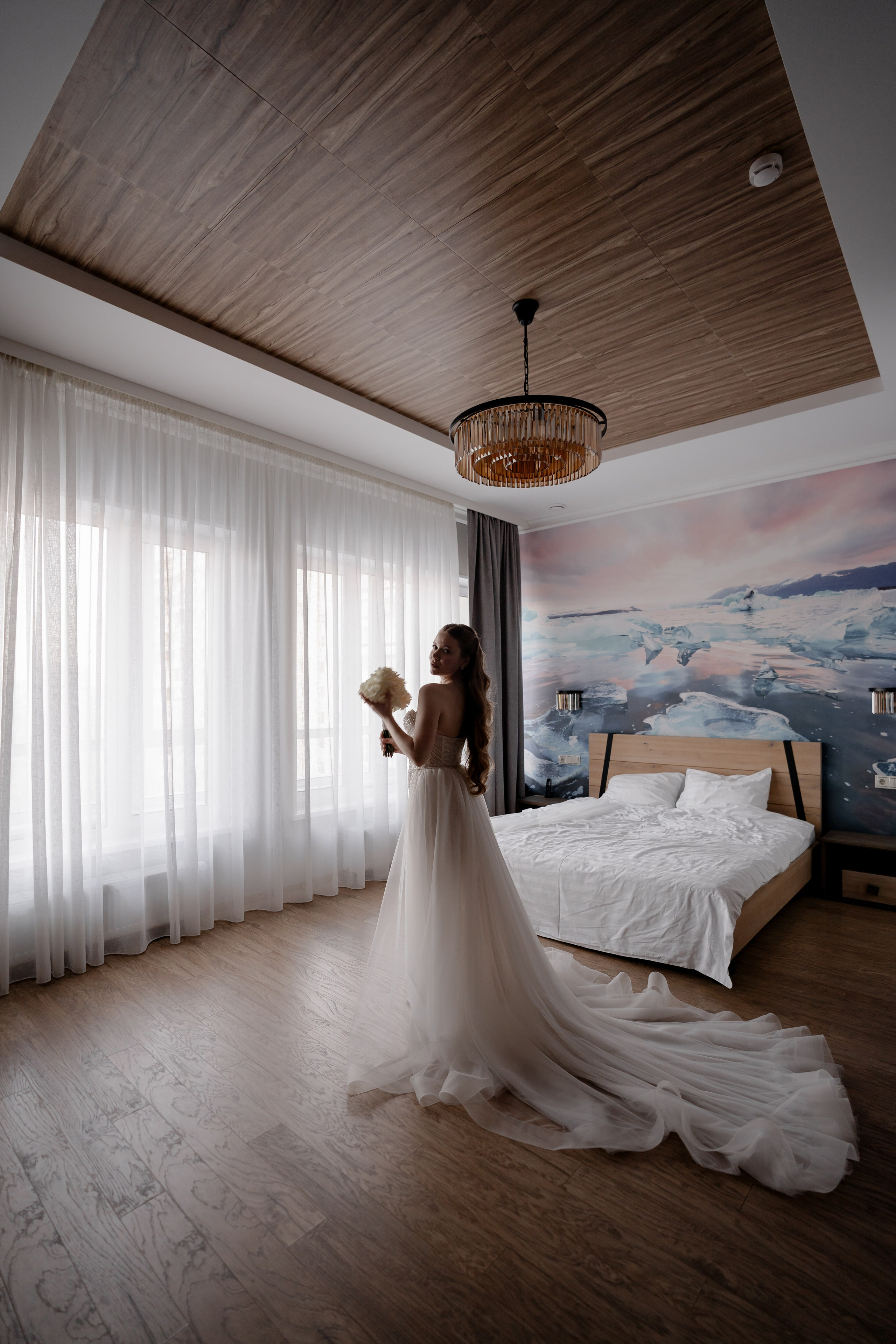 СВАДЕБНАЯ СЬЕМКА СБОРОВ В ОТЕЛЕ И ВЫЕЗД НА ЦЕРЕМОНИЮ (СНЯТО В СИБИРЕ В НИЖНЕВАРТОВСКЕ). Профессиональный фотограф, Санкт-Петербург — Виктория Богомолова