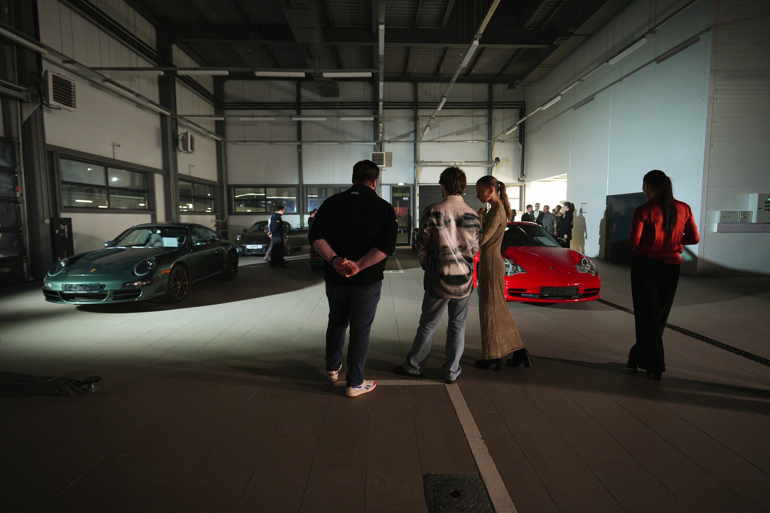«Night in Salon» Porshe автосалон. Фотограф в Актобе Алексей Вагин