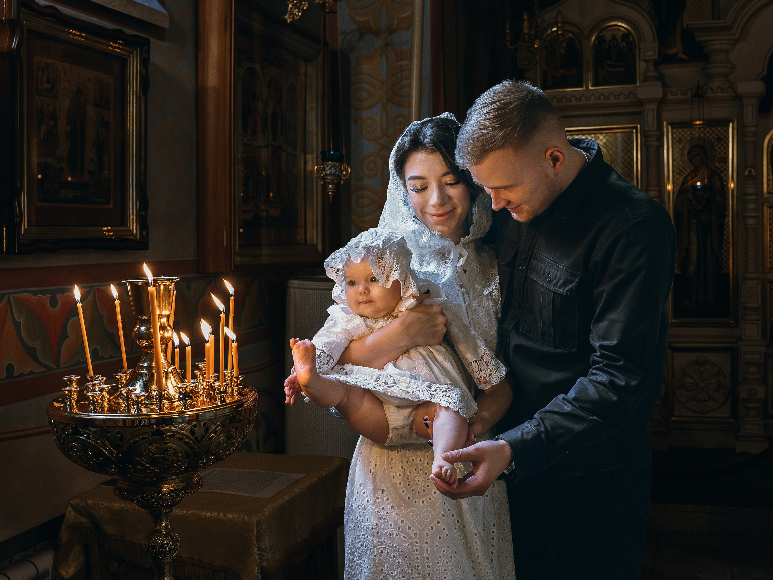 Таинство в Храме Петра и Февронии. Фотограф Ольга Рубцова в Москве и Московской области