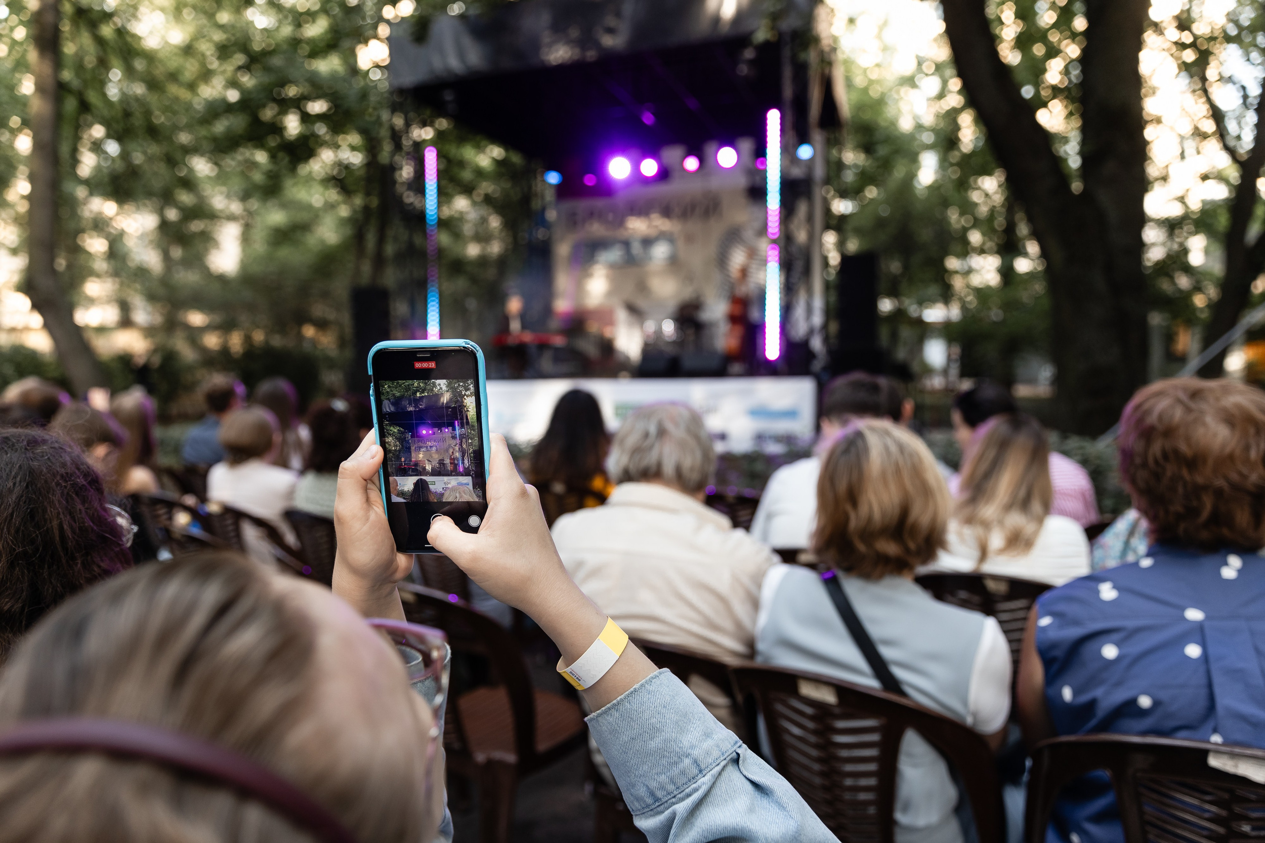 Бродский DRIVE 2024. Евгения Стриженова — репортажный фотограф в Санкт-Петербурге