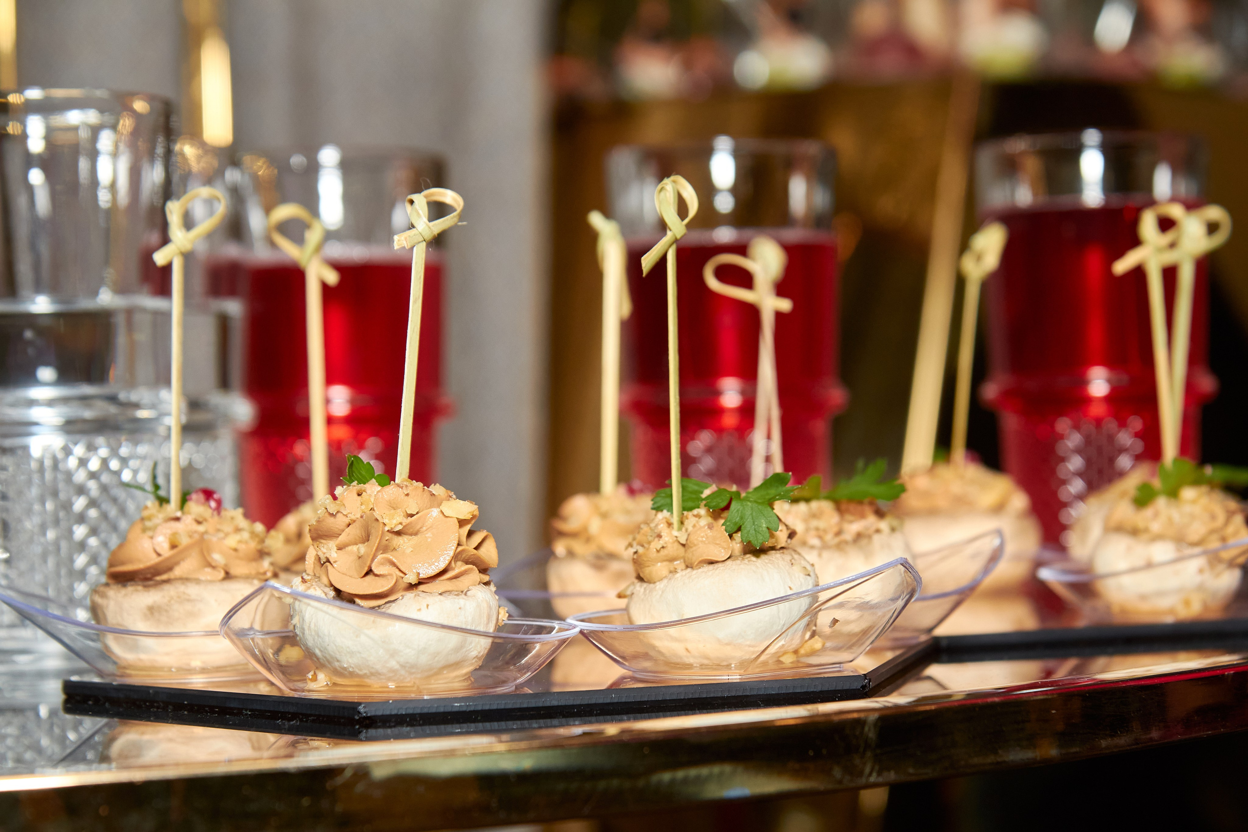 Юбилеи и дни рождения. Предметный и репортажный фотограф Алексей Кротов