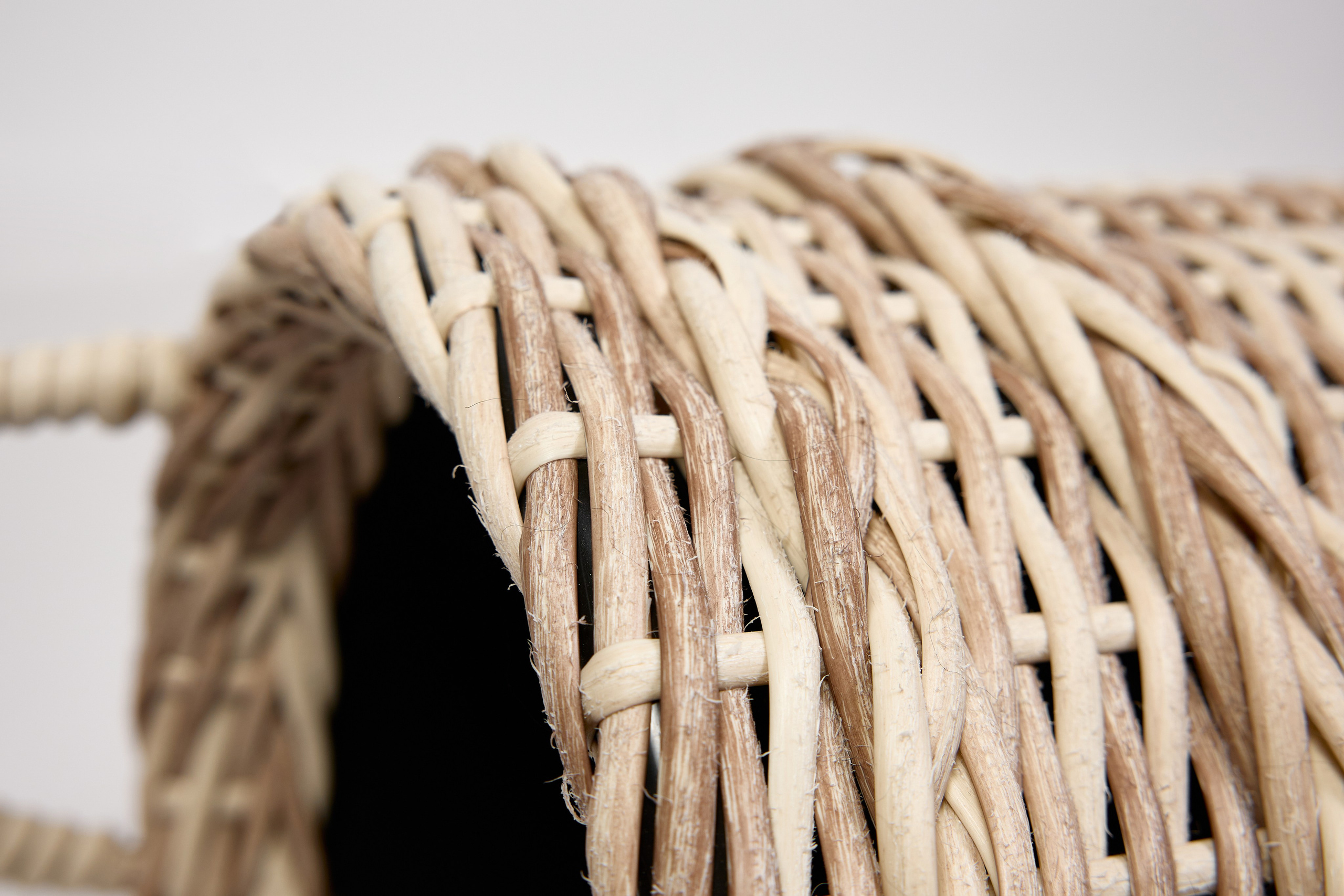 Фотосъёмка для маркетплейсов. Предметный и репортажный фотограф Алексей Кротов