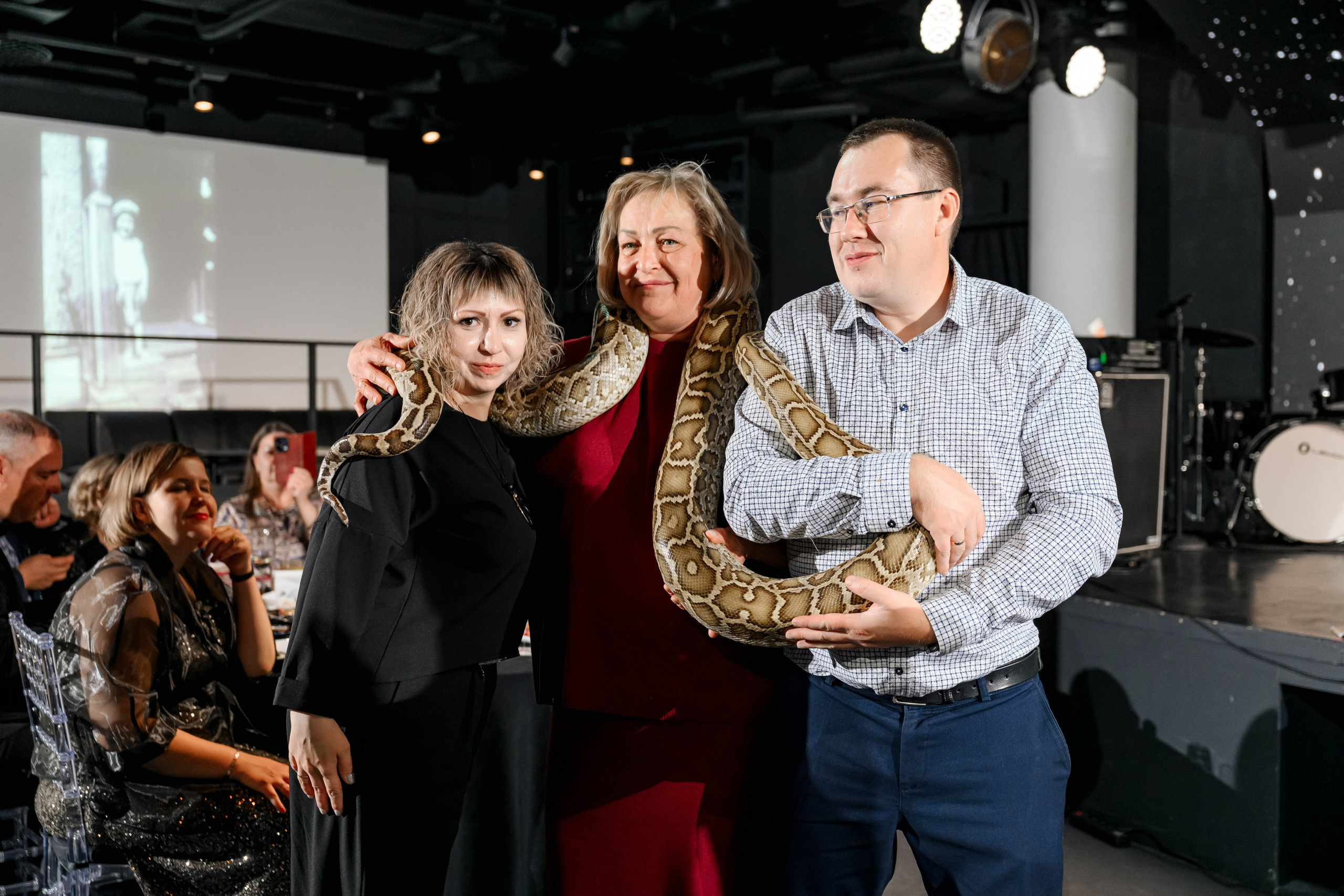 Happy Birthday. Максим Комаров — Профессиональный фотограф