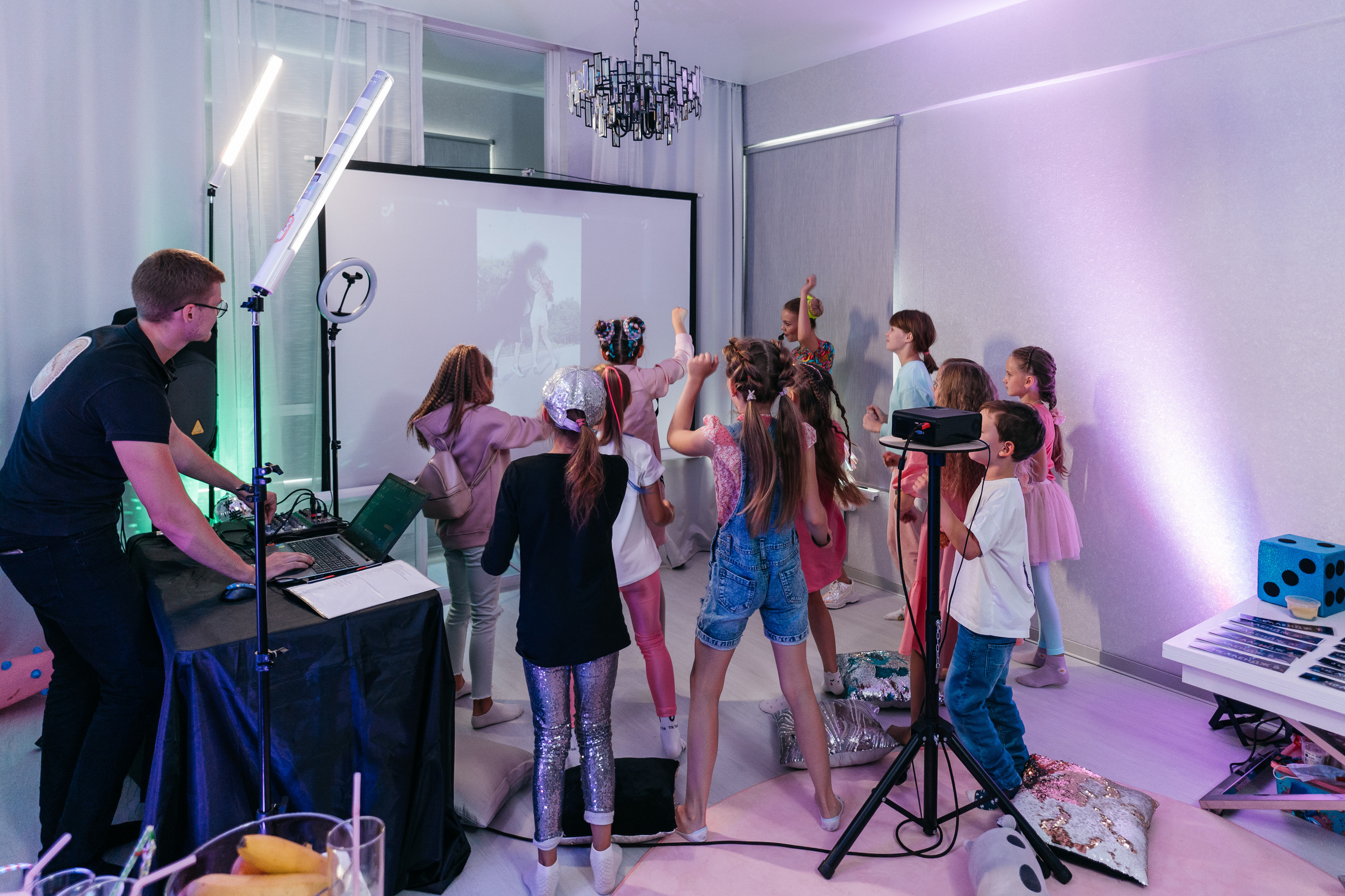 Милана, день рождения в стиле Tik Tok. Фотограф Татьяна Мамонтова