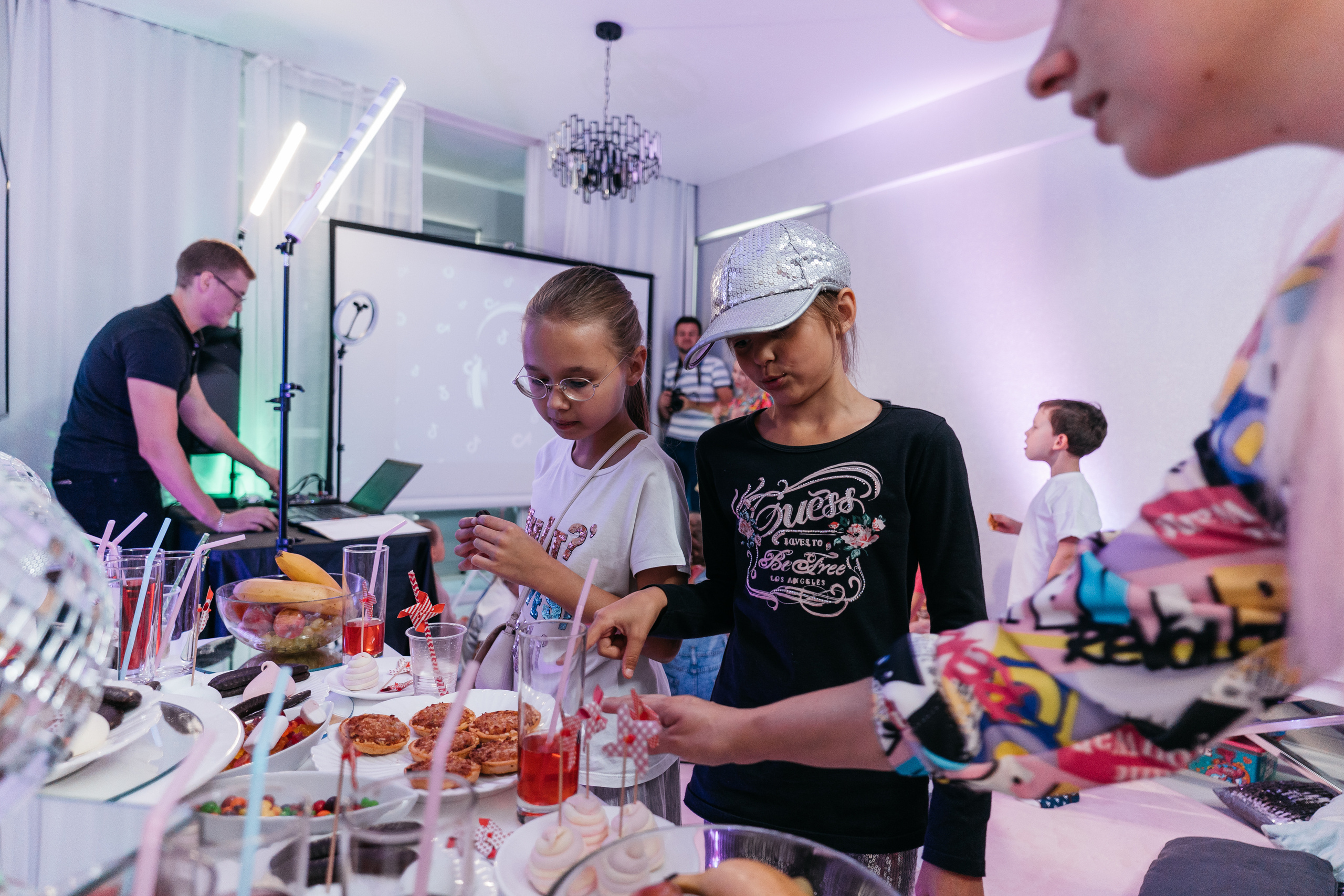 Милана, день рождения в стиле Tik Tok. Фотограф Татьяна Мамонтова