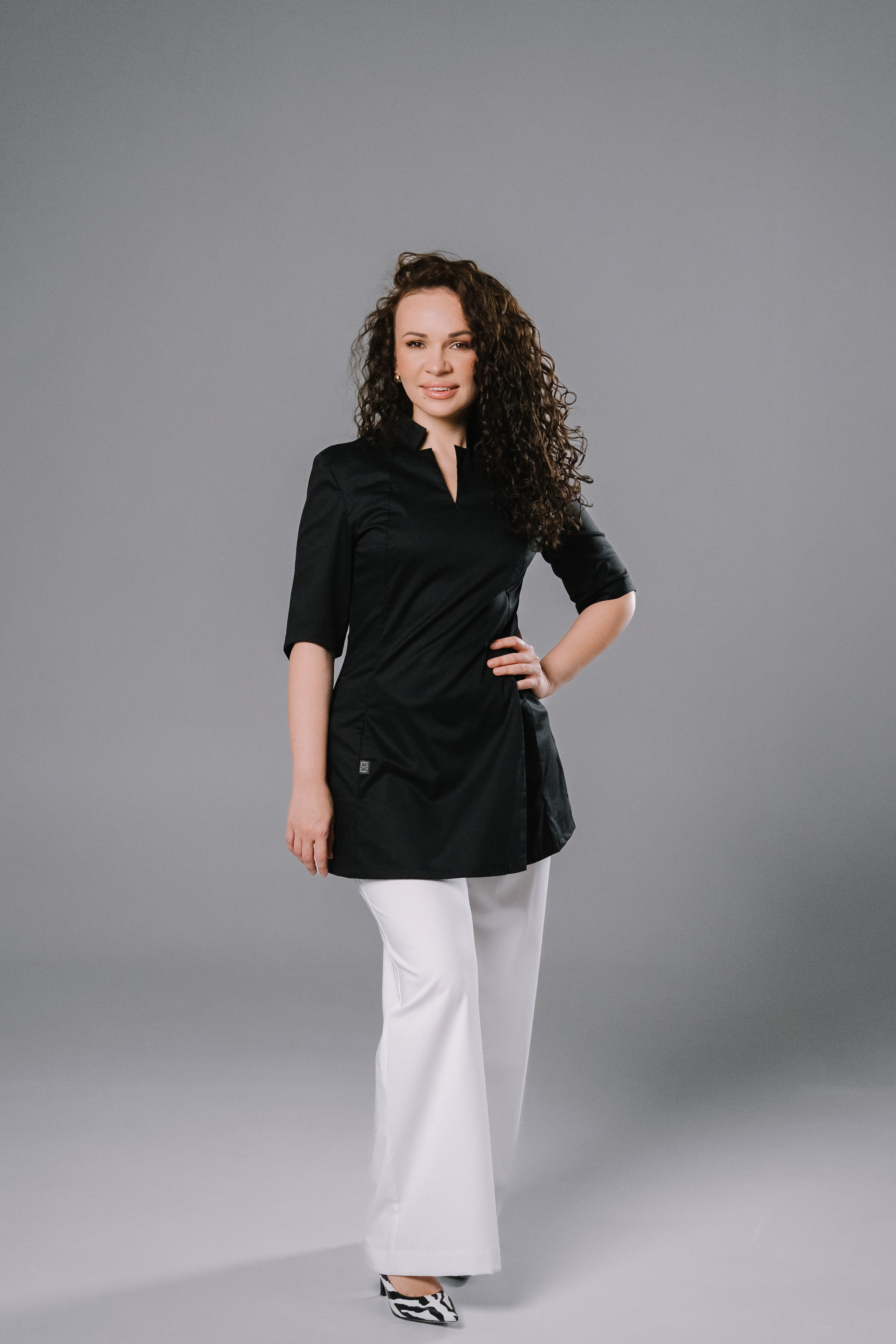  Личный бренд врача: дружелюбный и открытый портрет гинеколога в студии