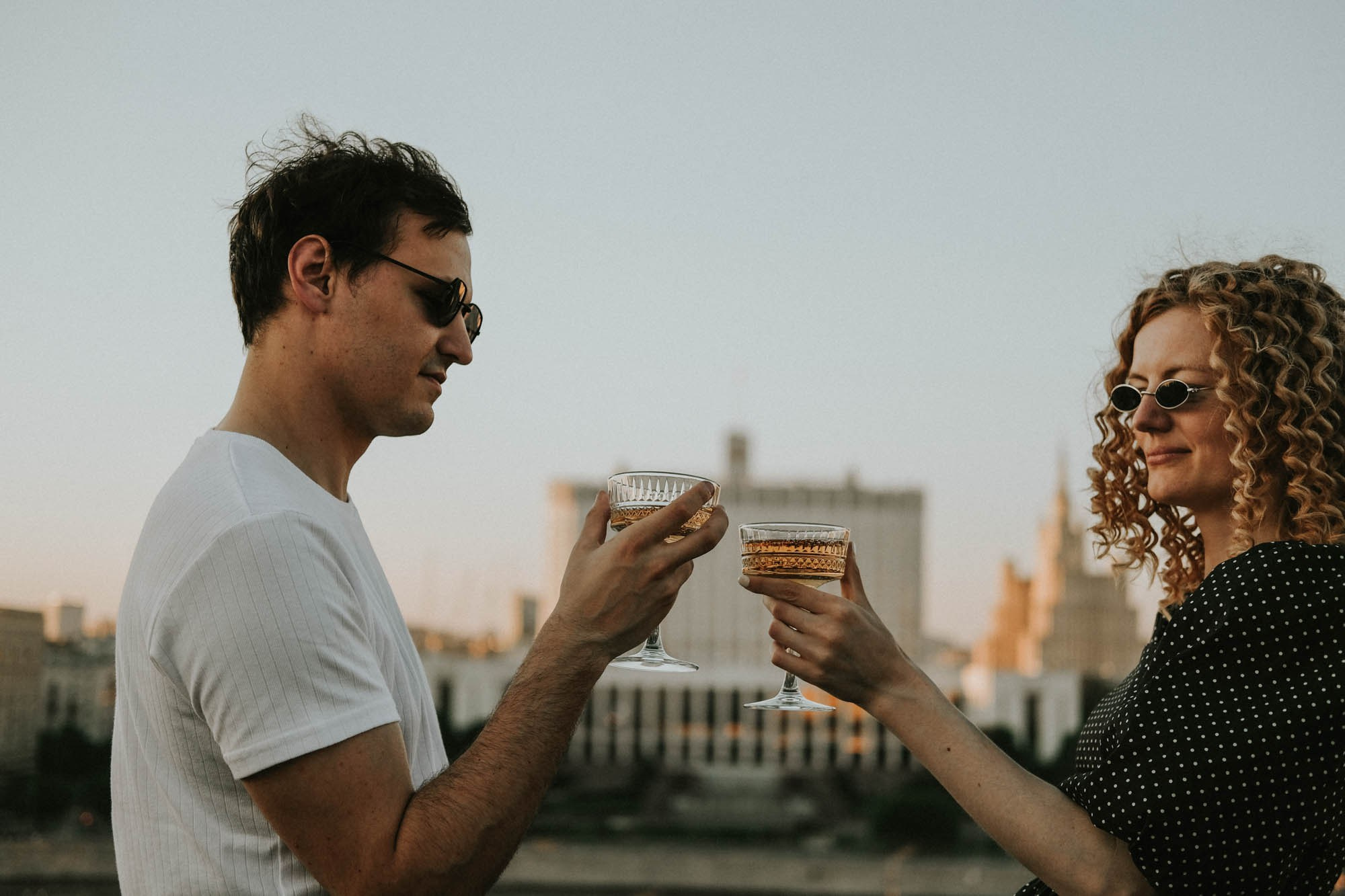 «полезли на крышу?» — «давай!». Свадебный фотограф Александра Тюлякова