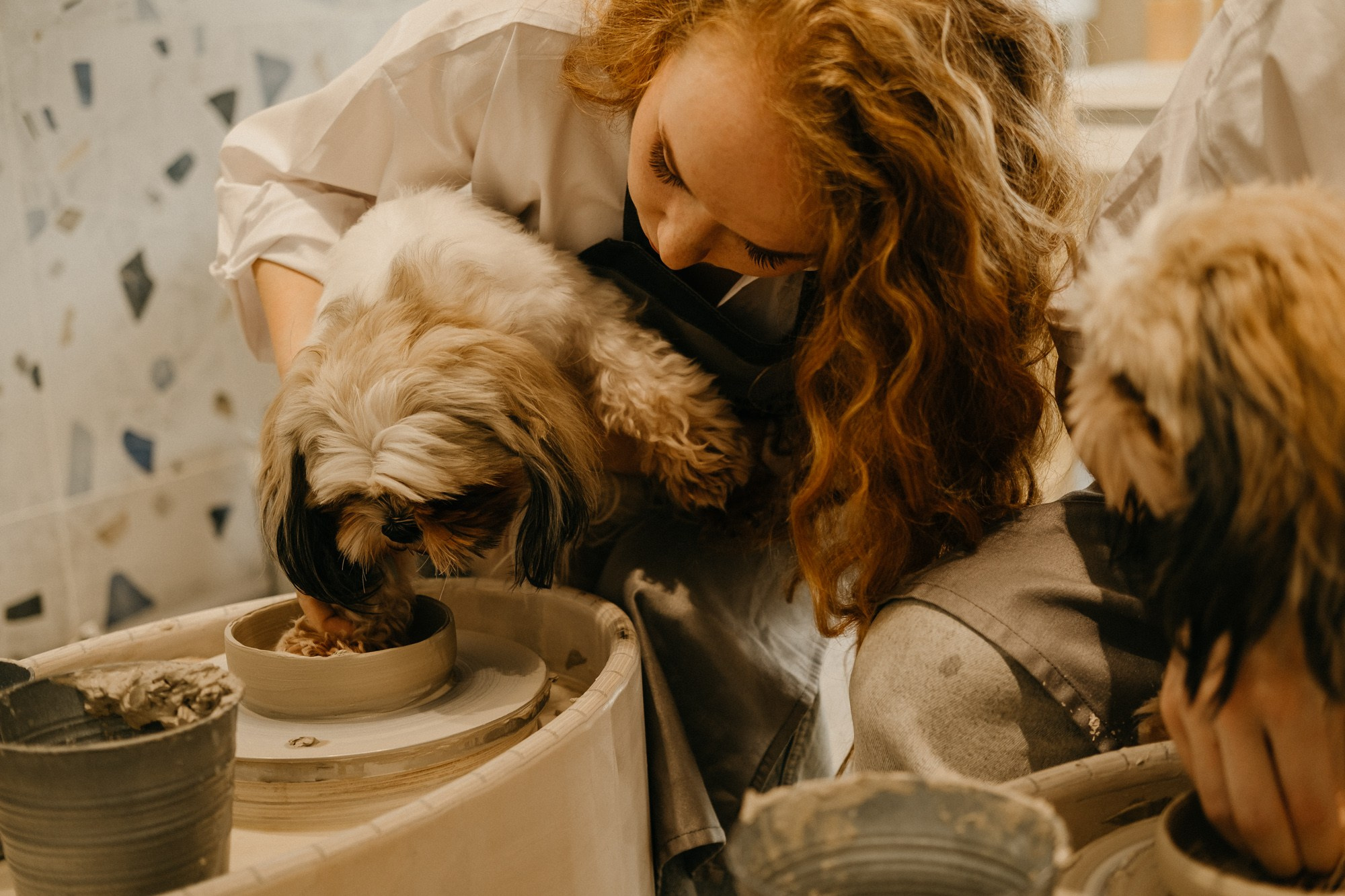 В гончарной мастерской. Свадебный фотограф Александра Тюлякова