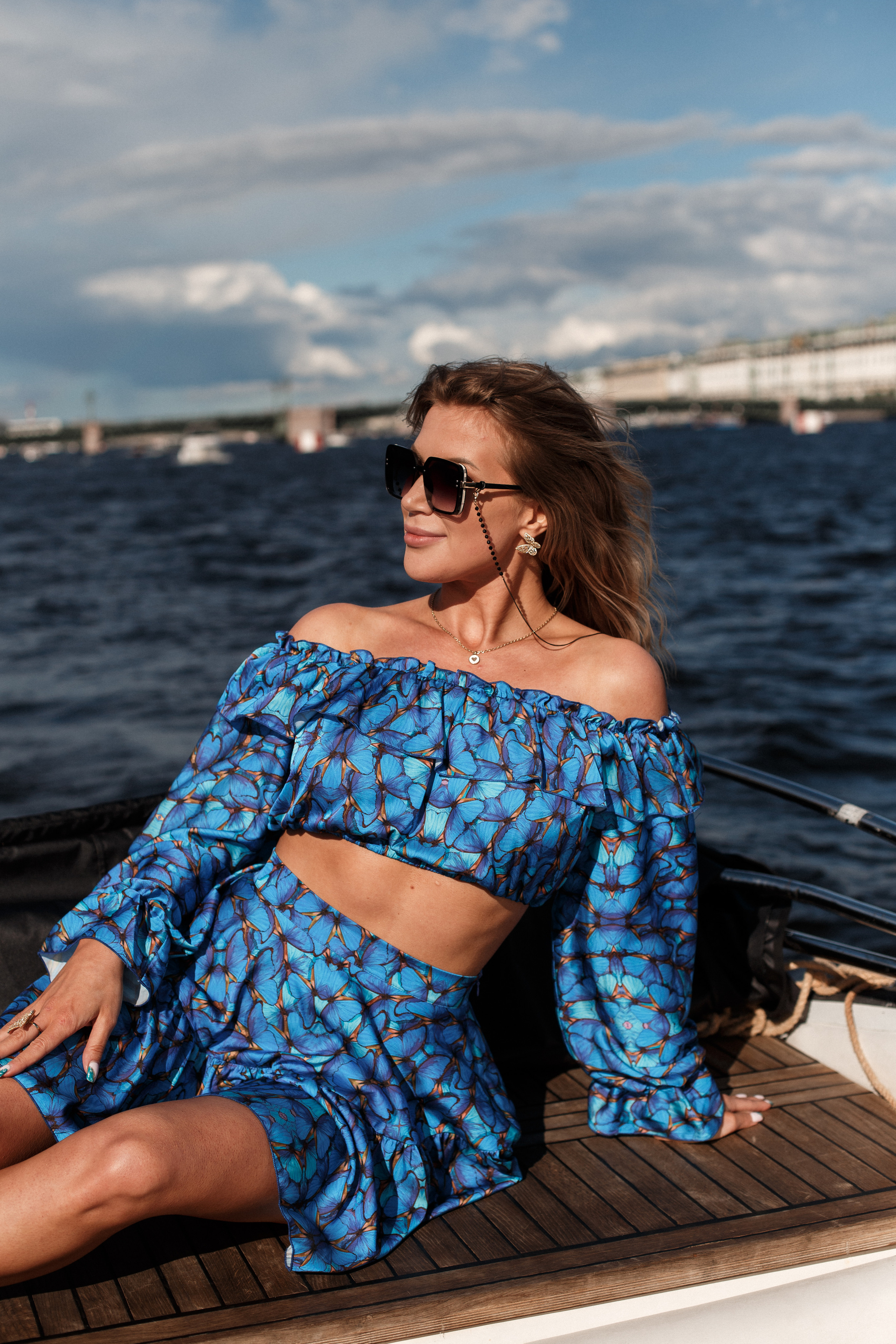 Прогулка по рекам и каналам Петербурга. Юля Шаровьёва семейный и свадебный фотограф в Санкт-Петербурге