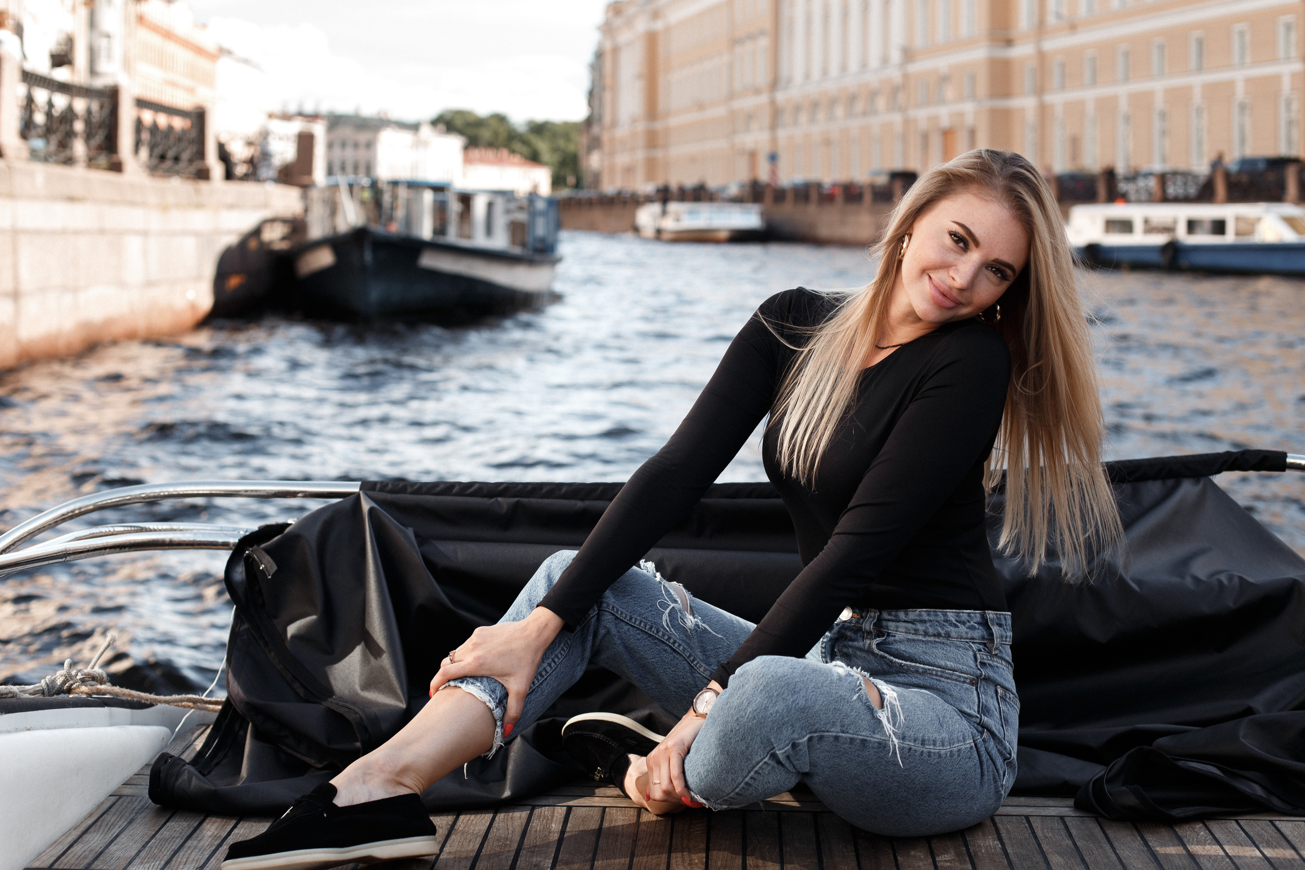 Прогулка по рекам и каналам Петербурга. Юля Шаровьёва семейный и свадебный фотограф в Санкт-Петербурге