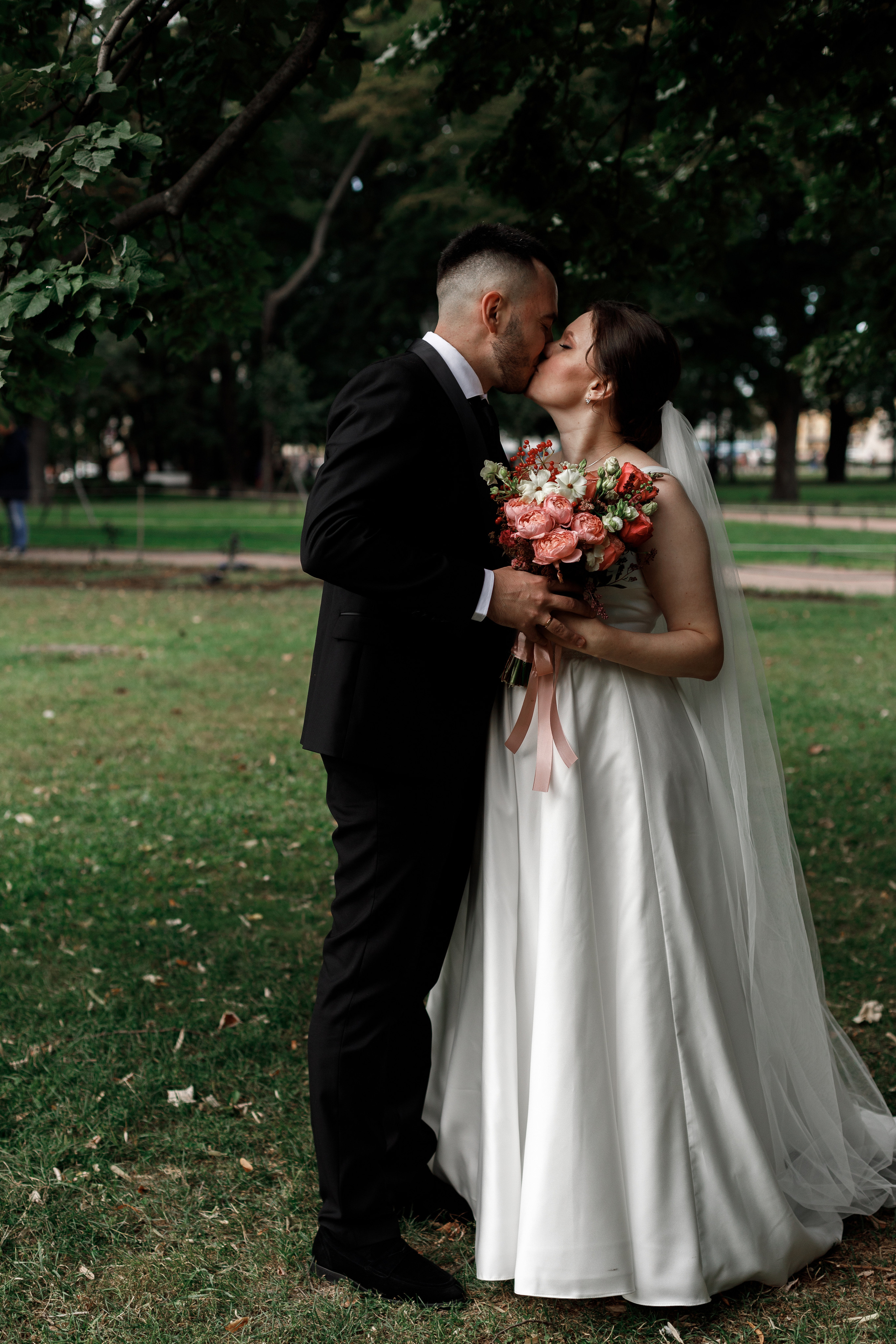Свадьбы. Юля Шаровьёва семейный и свадебный фотограф в Санкт-Петербурге