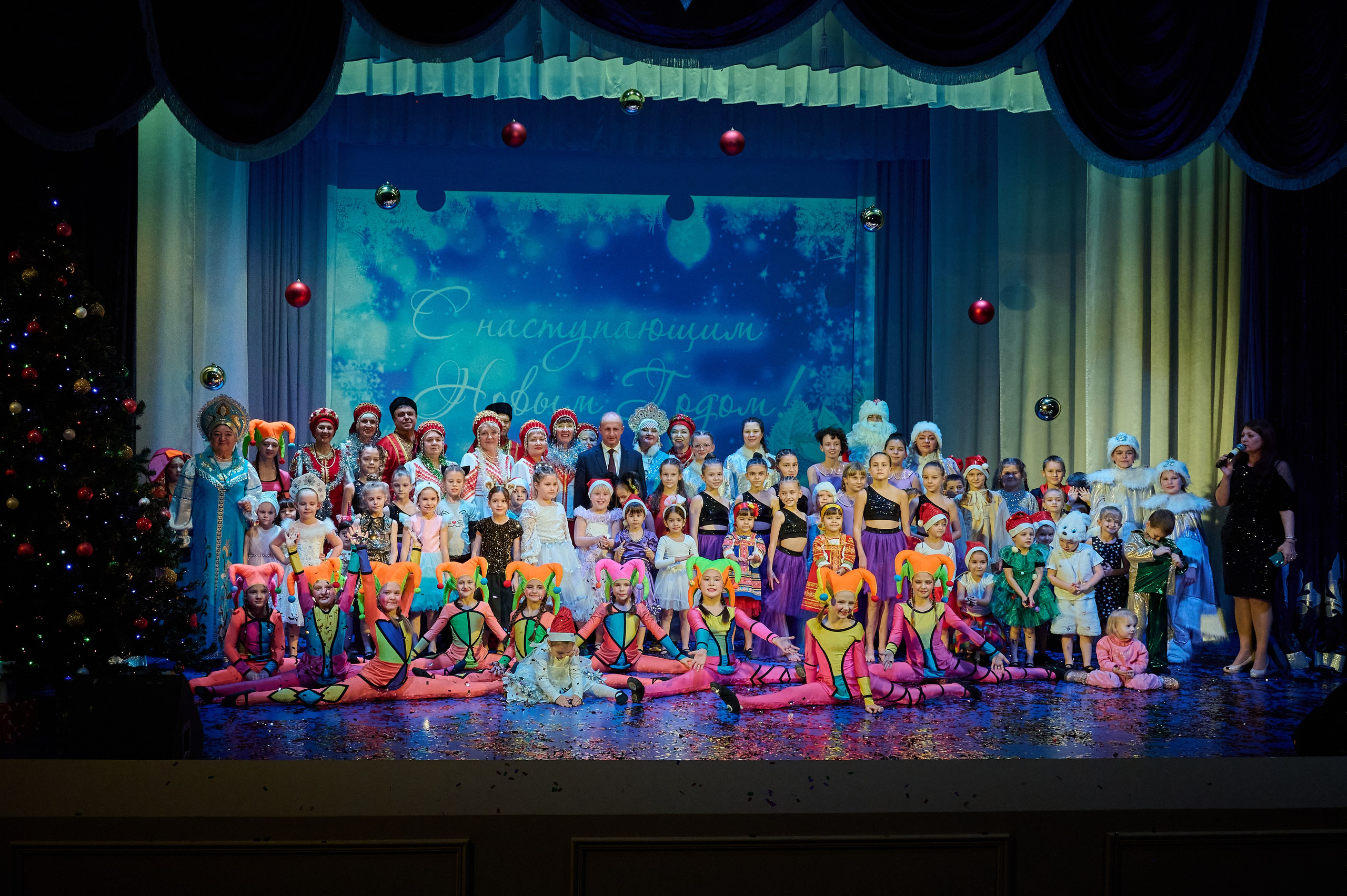 Концерт в ДК Марьина роща. Жизнь курорта Кабардинка в фотографиях