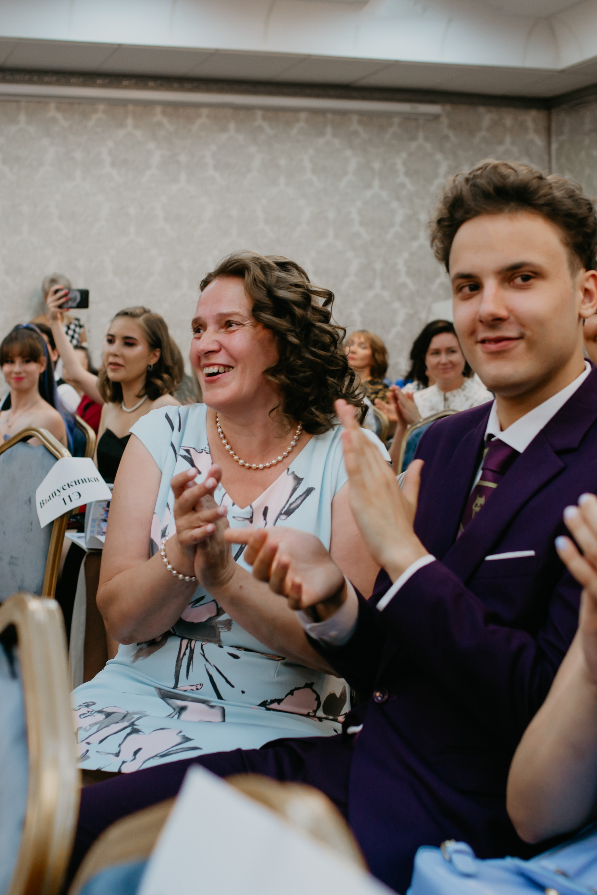Выпускной. 11 лицей. Фотограф в Челябинске Ополихина Анна