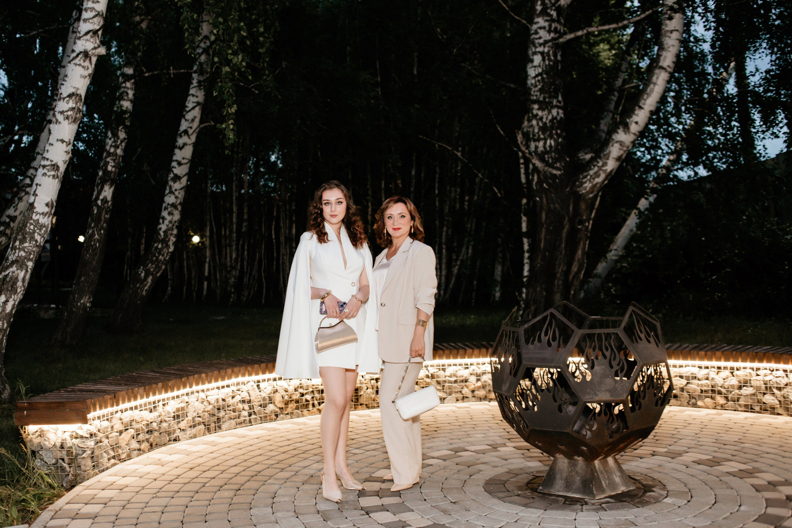 Выпускной 2025 (41 школа) 11 класс. Фотограф в Челябинске Ополихина Анна