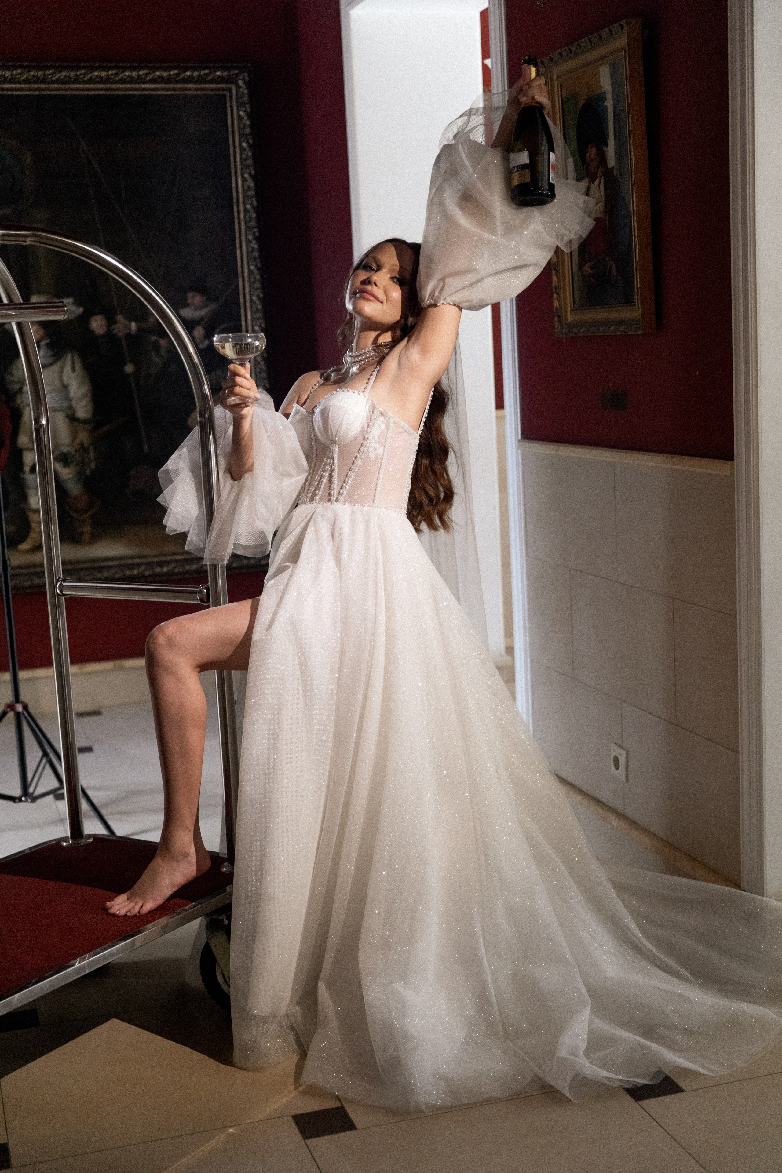 Никита и Виктория сборы и лавстори. Меня зовут Александр Литвинчук и я свадебный фотограф в Саратове