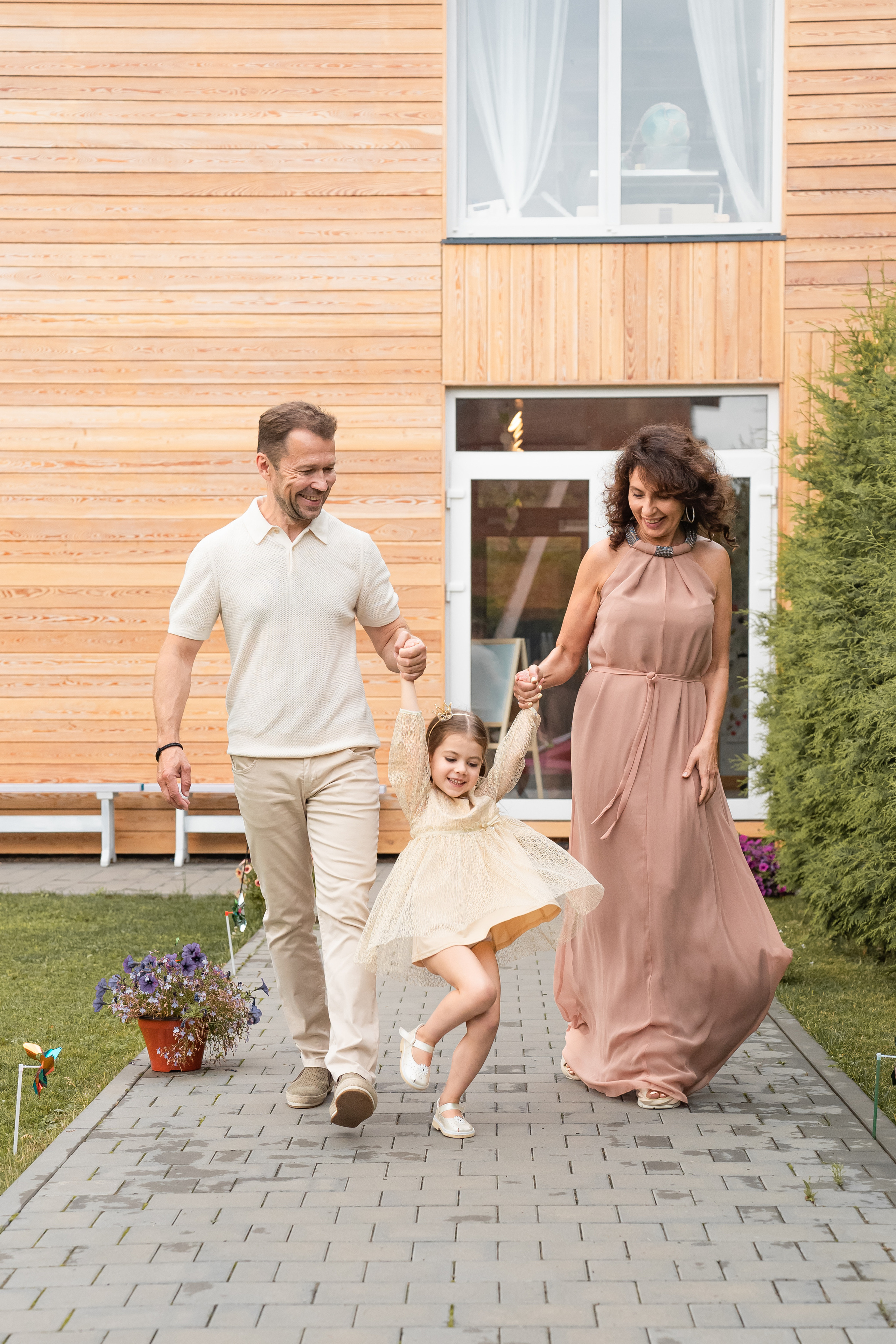 Таисия с семьей. Семейный и репортажный фотограф в Москве и МО Денис Бураков