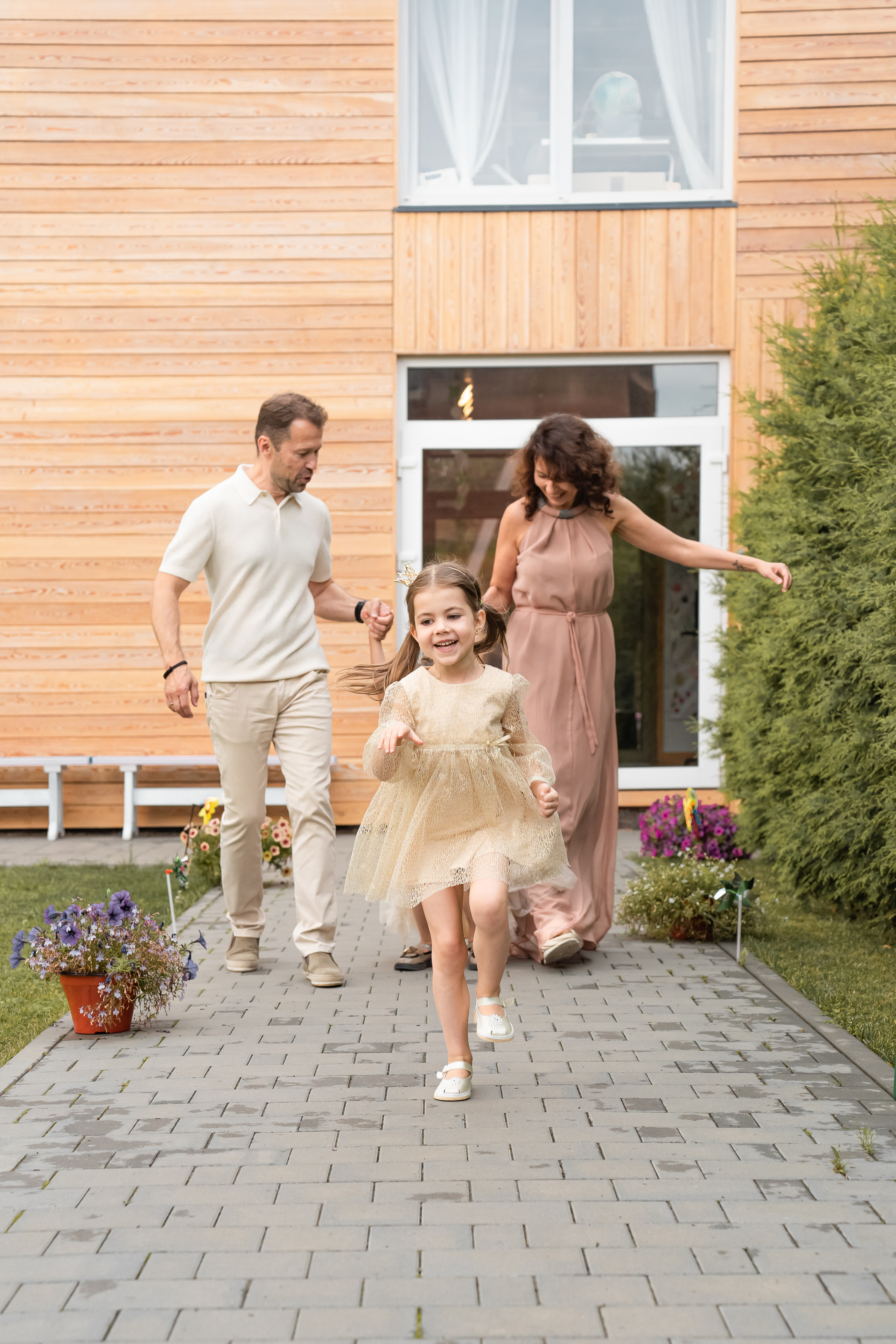 Таисия с семьей. Семейный и репортажный фотограф в Москве и МО Денис Бураков