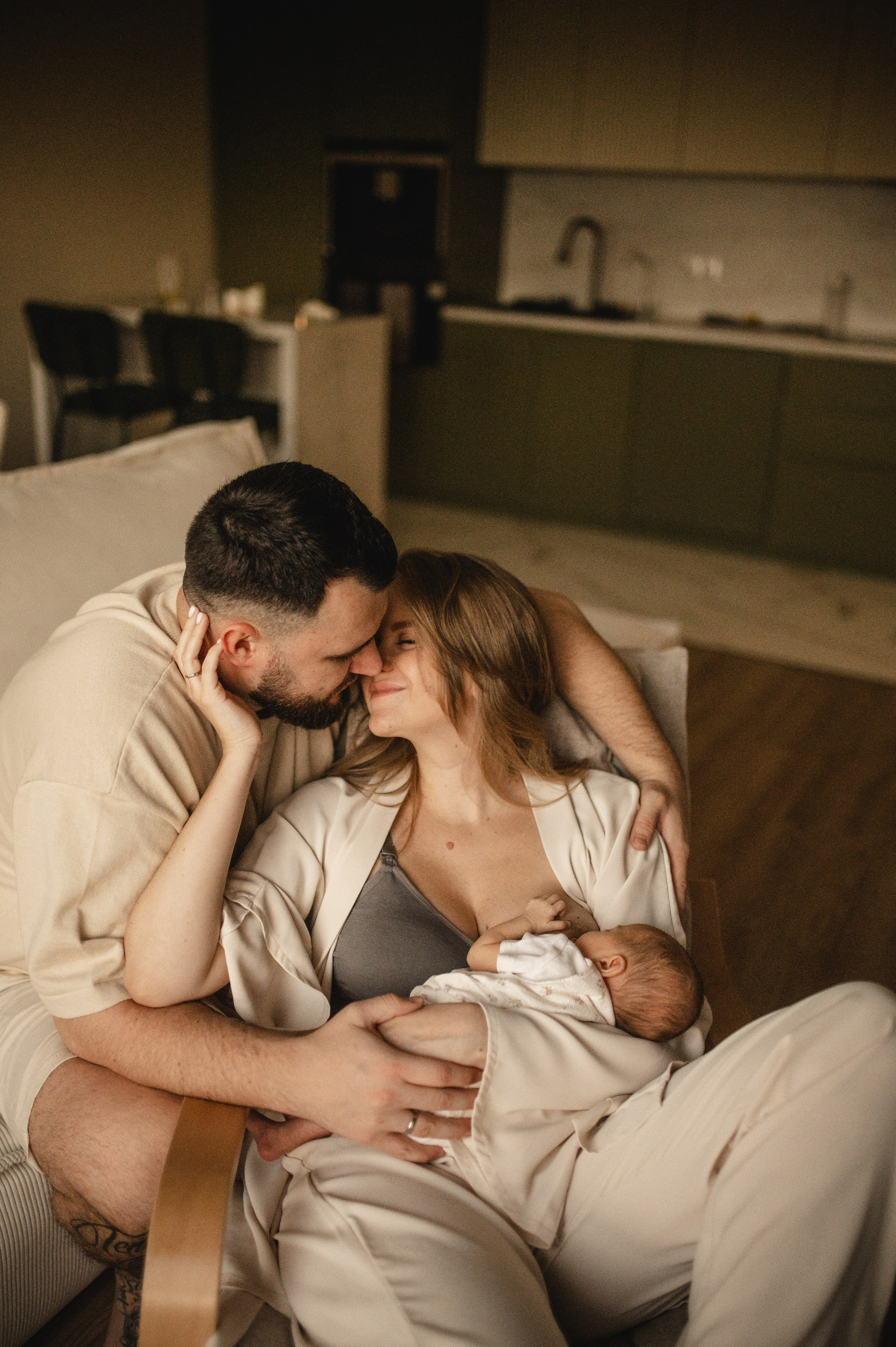 Ньюборн фотосессия в стиле лайфстайл Москва. Семейная фотосессия Бутово Москва фотограф Алина Морщагина