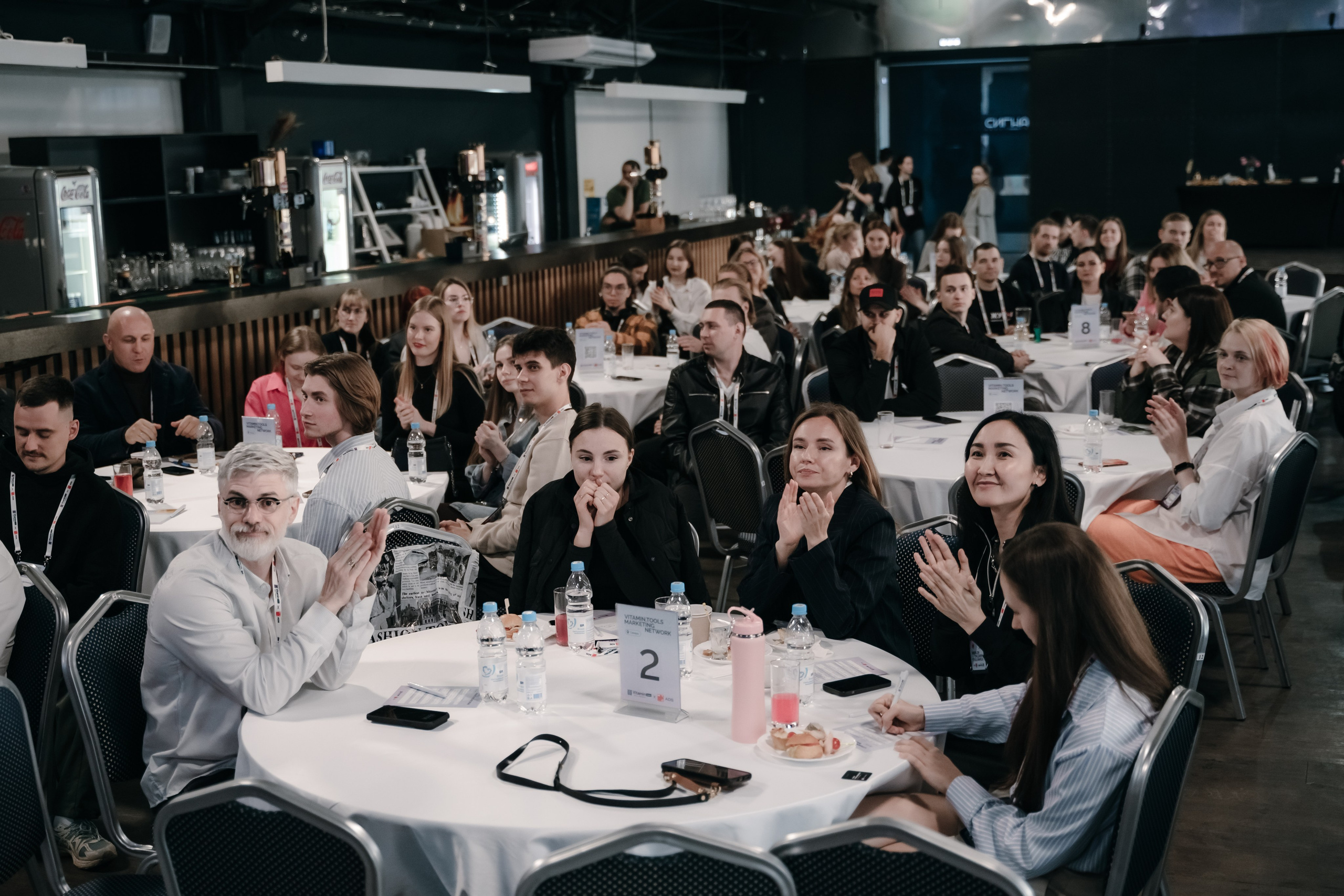 Репортажный фотограф конференция Vitamin.tools Самара. Фотограф Сергей Логинов