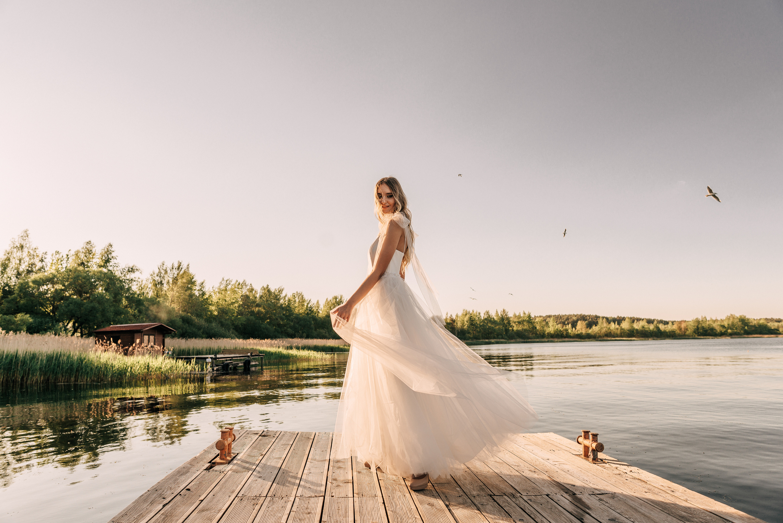 Великолепный показ свадебных платьев свадебного салона-ателье Bonjour. Свадебный салон-ателье Бонжур в Минске Bonjour