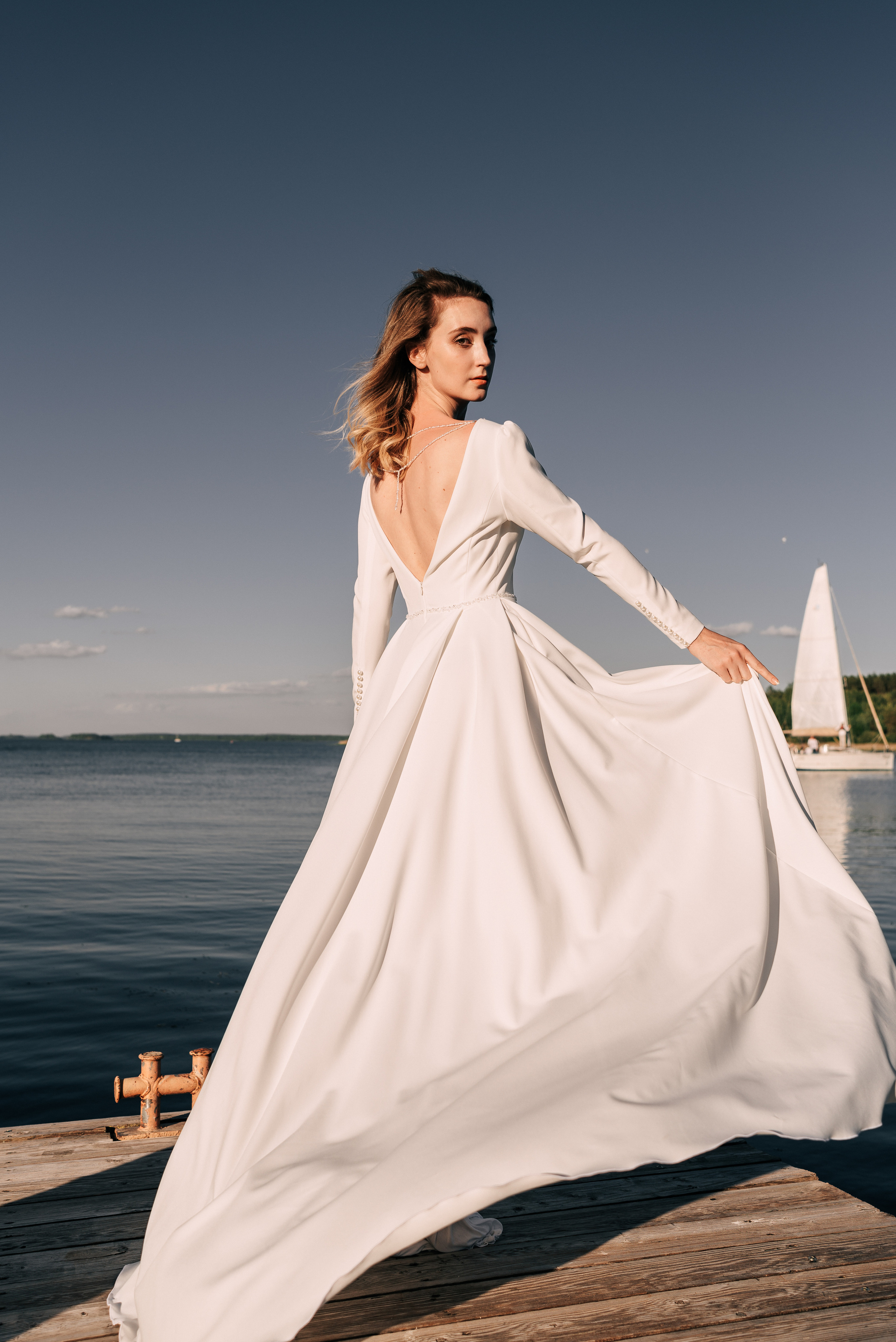 Великолепный показ свадебных платьев свадебного салона-ателье Bonjour. Свадебный салон-ателье Бонжур в Минске Bonjour