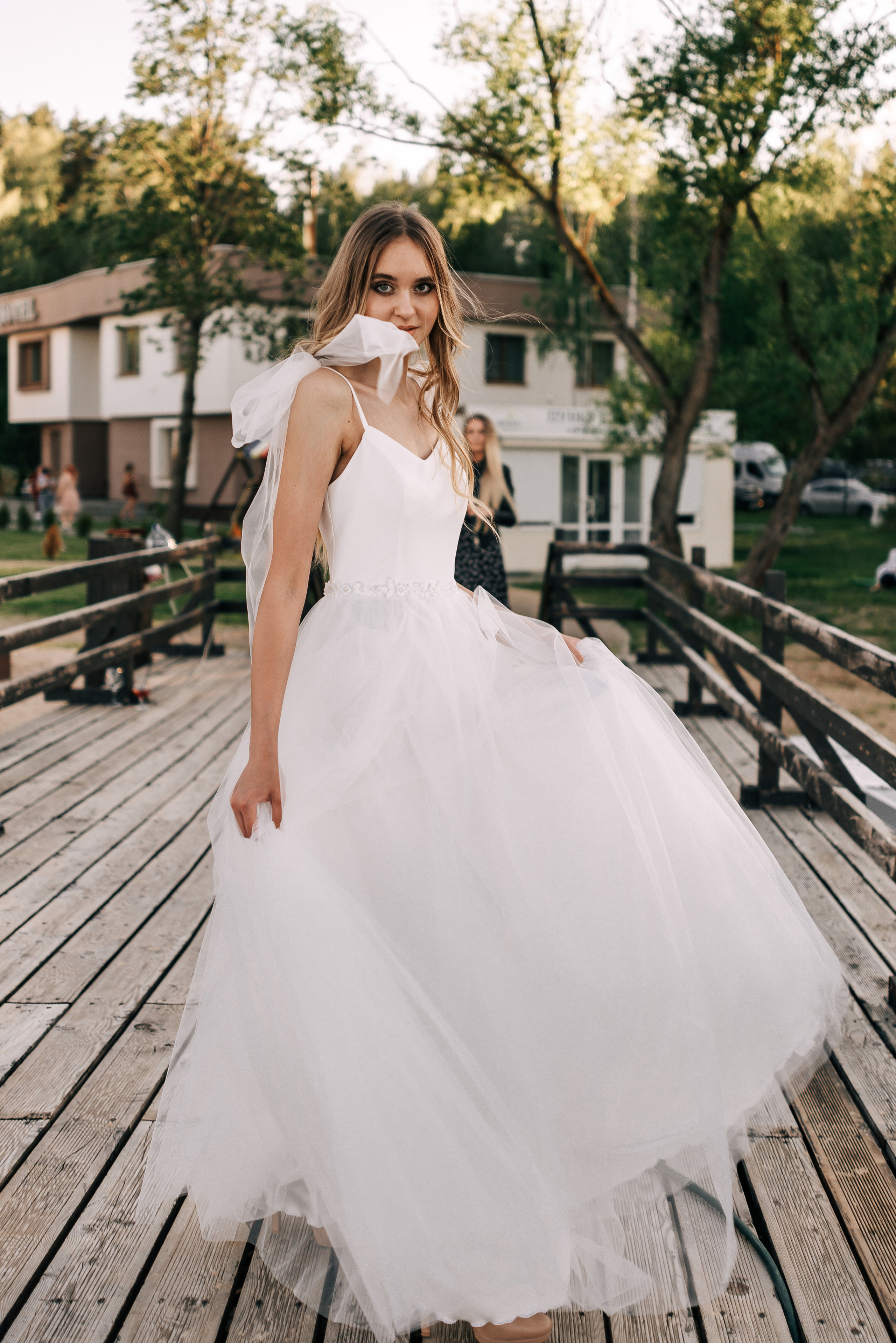 Великолепный показ свадебных платьев свадебного салона-ателье Bonjour. Свадебный салон-ателье Бонжур в Минске Bonjour