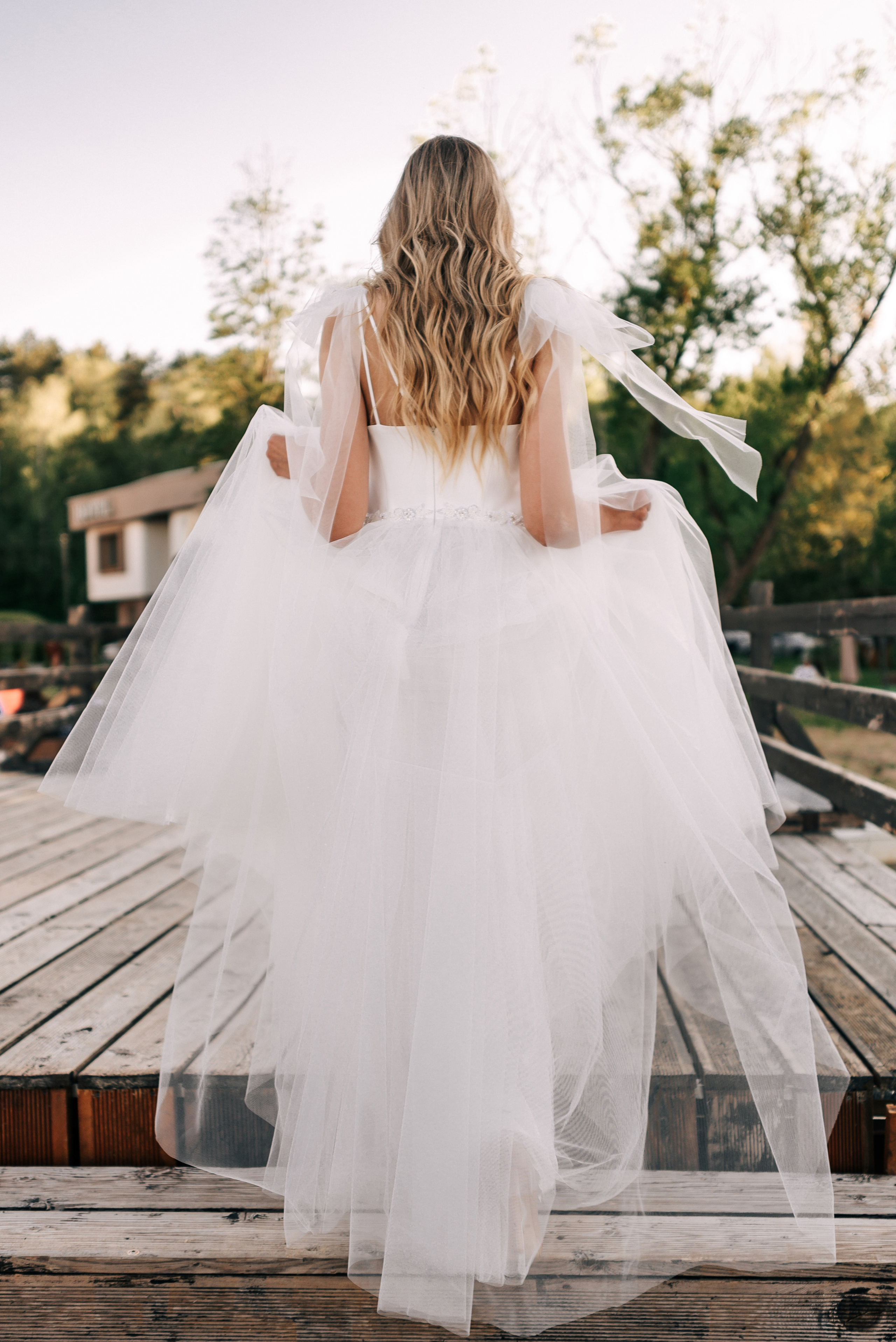 Великолепный показ свадебных платьев свадебного салона-ателье Bonjour. Свадебный салон-ателье Бонжур в Минске Bonjour