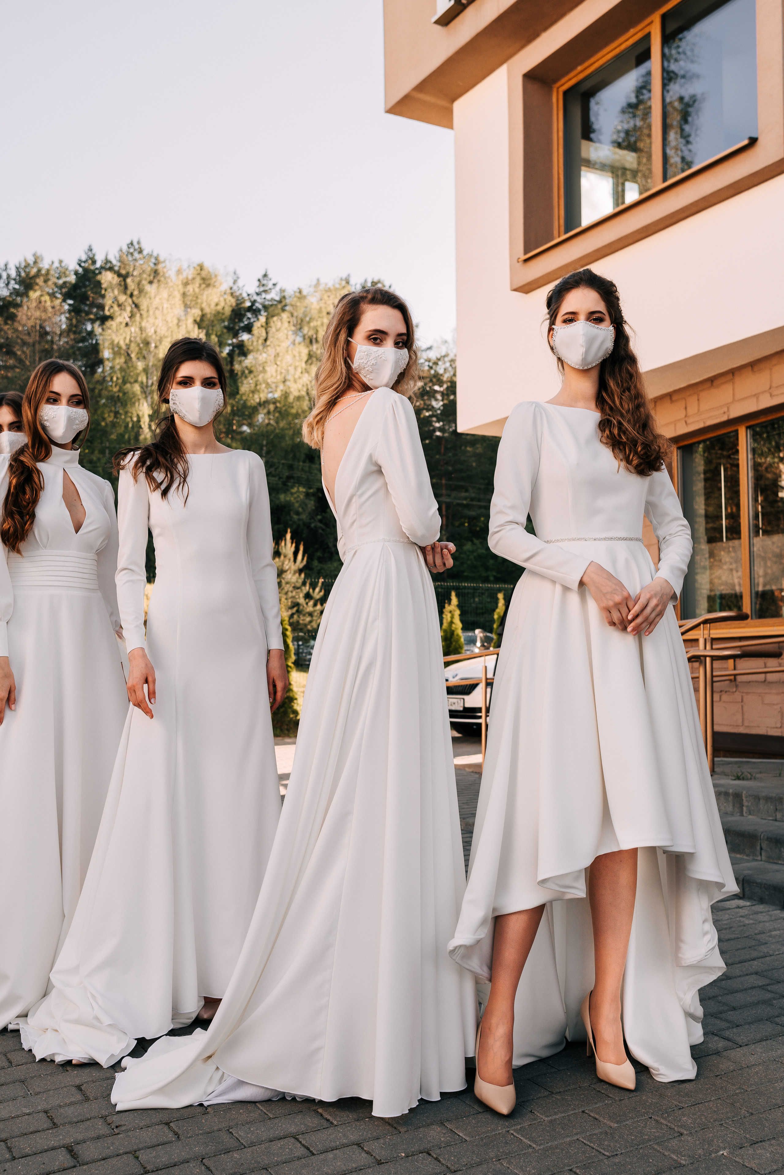 Великолепный показ свадебных платьев свадебного салона-ателье Bonjour. Свадебный салон-ателье Бонжур в Минске Bonjour