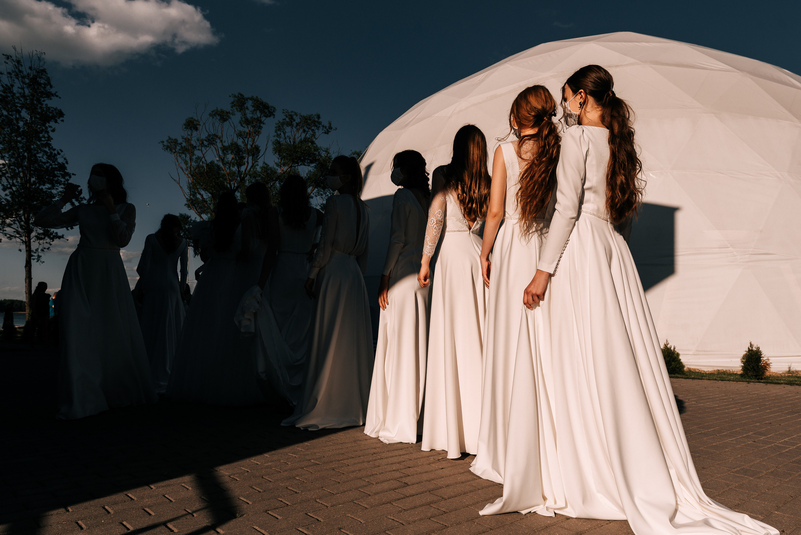 Великолепный показ свадебных платьев свадебного салона-ателье Bonjour. Свадебный салон-ателье Бонжур в Минске Bonjour