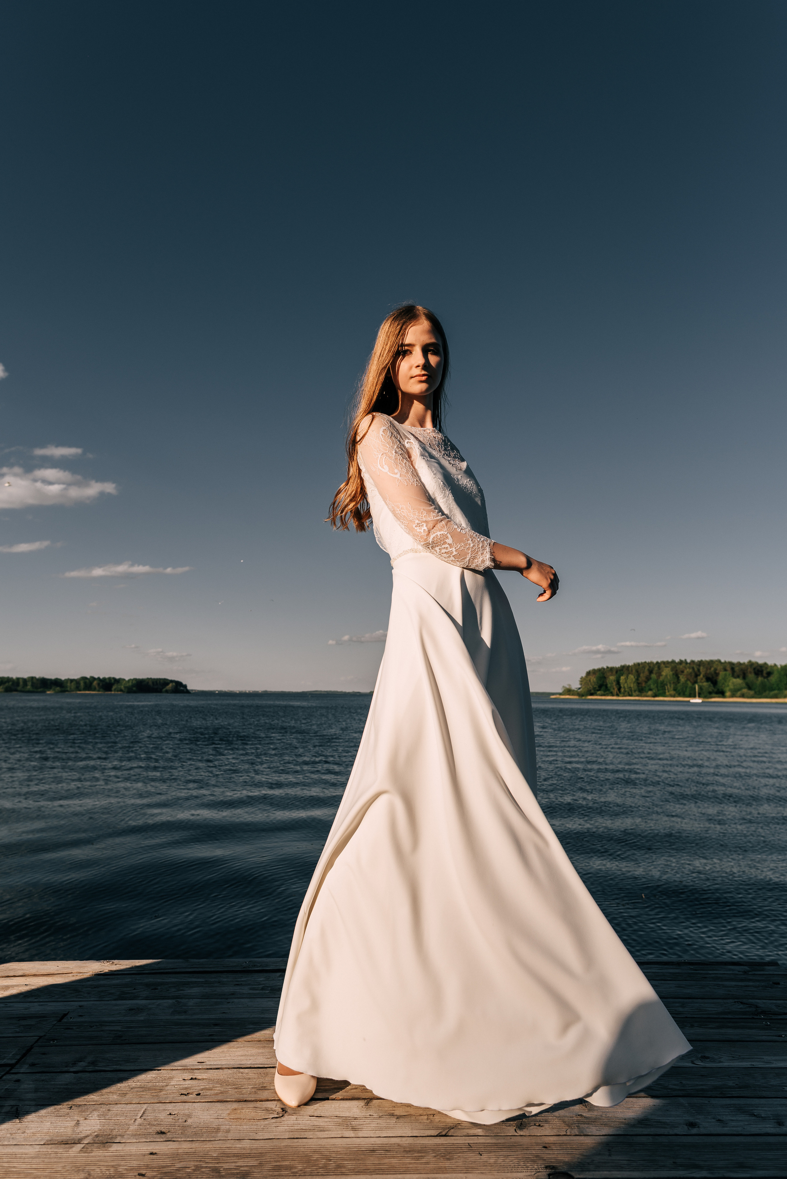 Великолепный показ свадебных платьев свадебного салона-ателье Bonjour. Свадебный салон-ателье Бонжур в Минске Bonjour