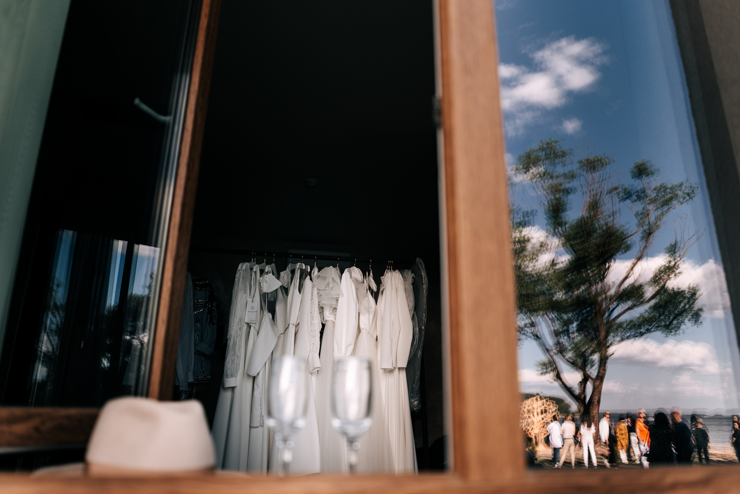 Великолепный показ свадебных платьев свадебного салона-ателье Bonjour. Свадебный салон-ателье Бонжур в Минске Bonjour