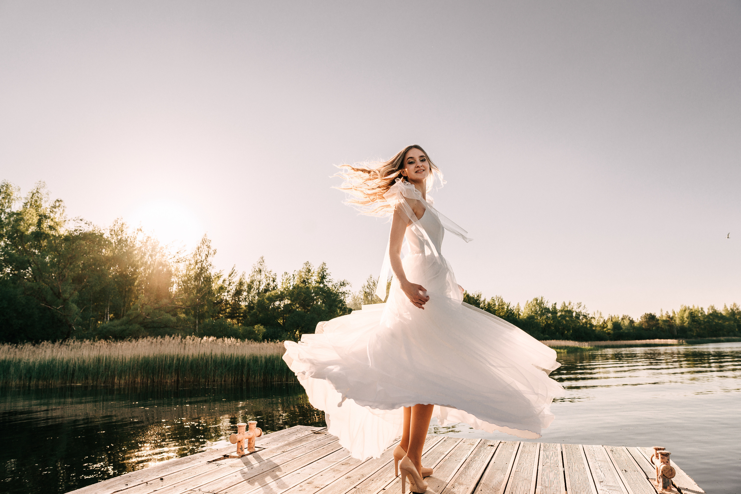 Великолепный показ свадебных платьев свадебного салона-ателье Bonjour. Свадебный салон-ателье Бонжур в Минске Bonjour