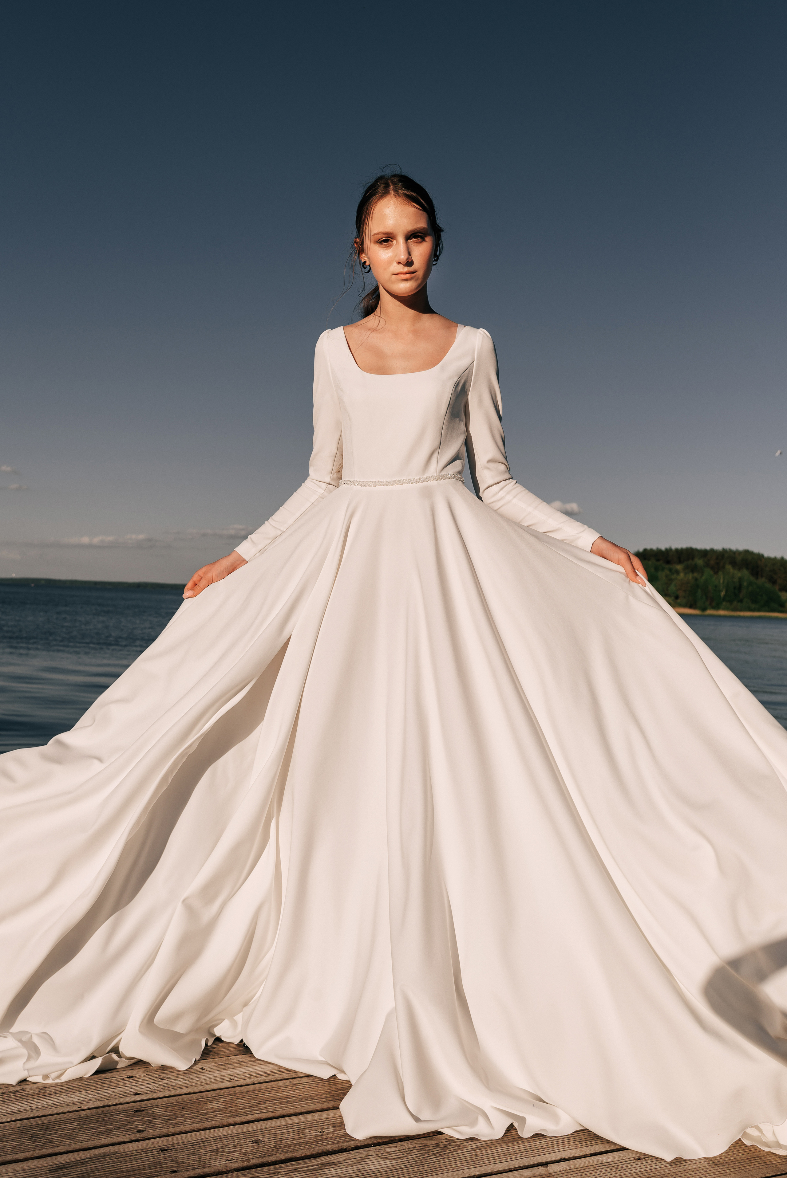 Великолепный показ свадебных платьев свадебного салона-ателье Bonjour. Свадебный салон-ателье Бонжур в Минске Bonjour