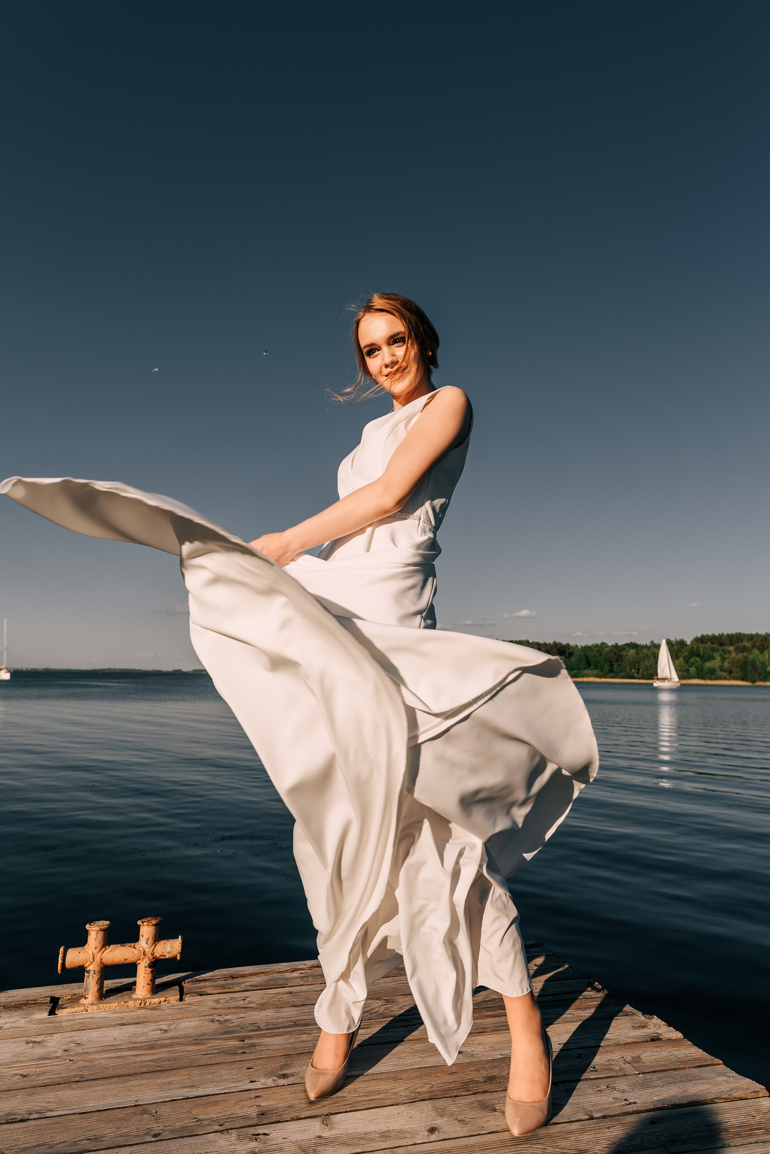 Великолепный показ свадебных платьев свадебного салона-ателье Bonjour. Свадебный салон-ателье Бонжур в Минске Bonjour