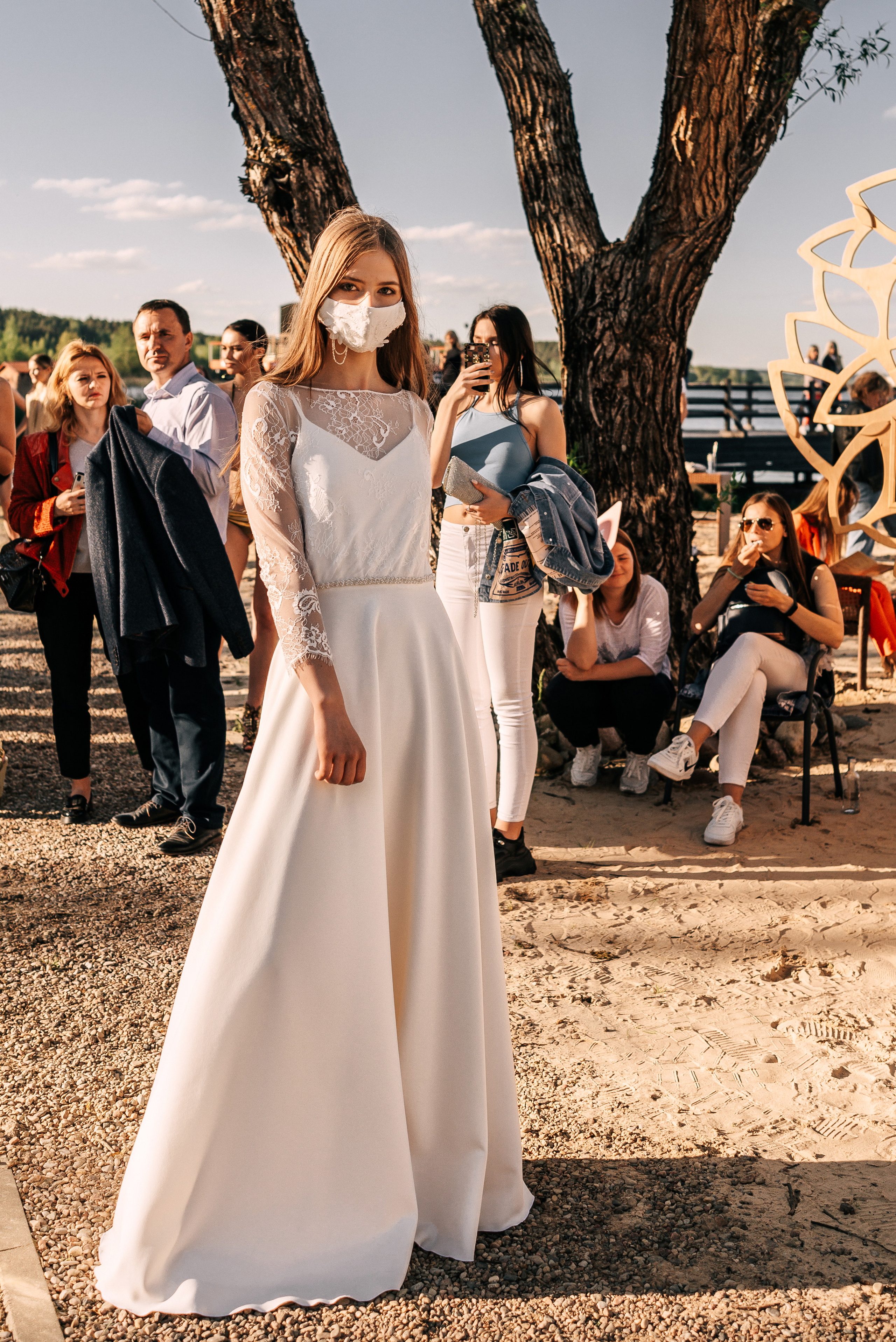 Великолепный показ свадебных платьев свадебного салона-ателье Bonjour. Свадебный салон-ателье Бонжур в Минске Bonjour