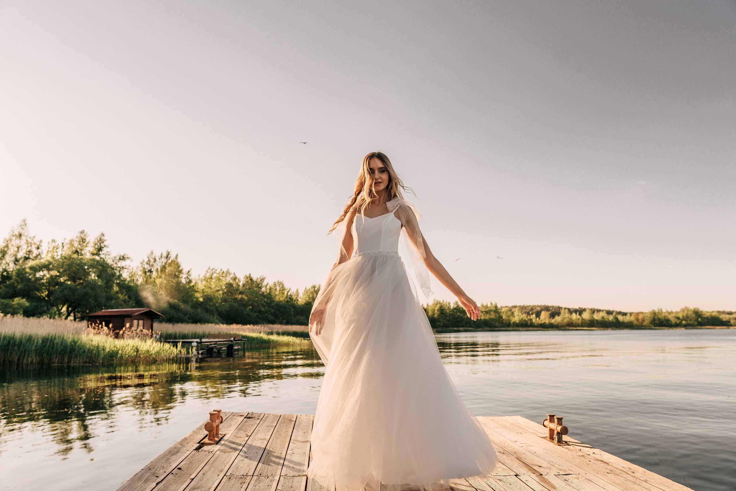 Великолепный показ свадебных платьев свадебного салона-ателье Bonjour. Свадебный салон-ателье Бонжур в Минске Bonjour
