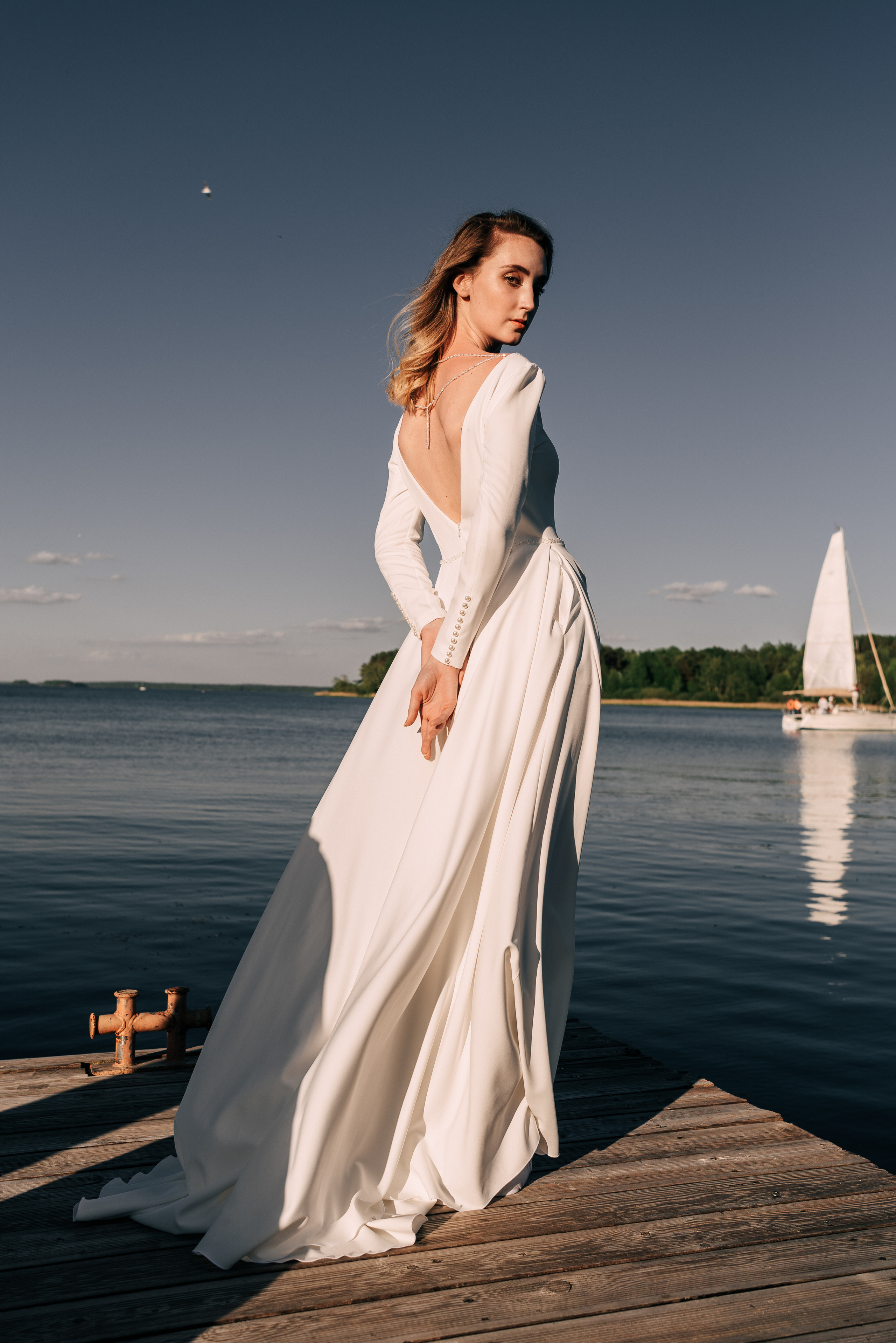 Великолепный показ свадебных платьев свадебного салона-ателье Bonjour. Свадебный салон-ателье Бонжур в Минске Bonjour